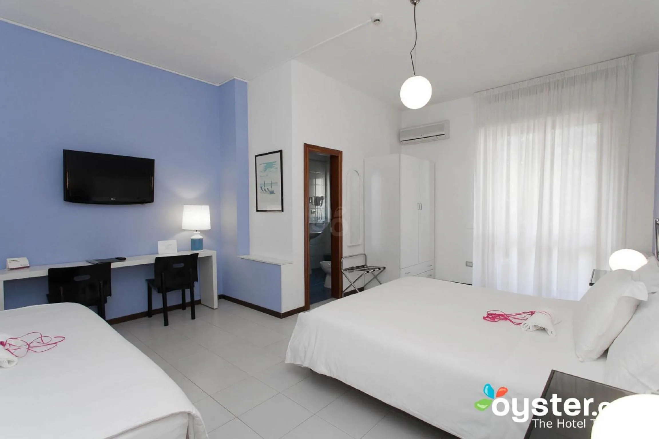 Photo of the whole room, Room Photo in Hotel Zenit Salento