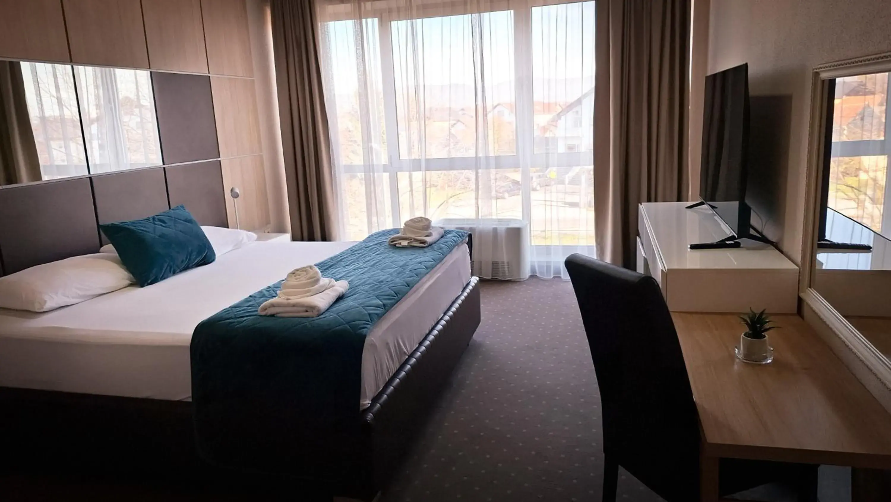 Deluxe Double Room - single occupancy in Hotel Brcko Gas Prijedor Deluxe Double Room - single occupancy in Hotel Brcko Gas Prijedor