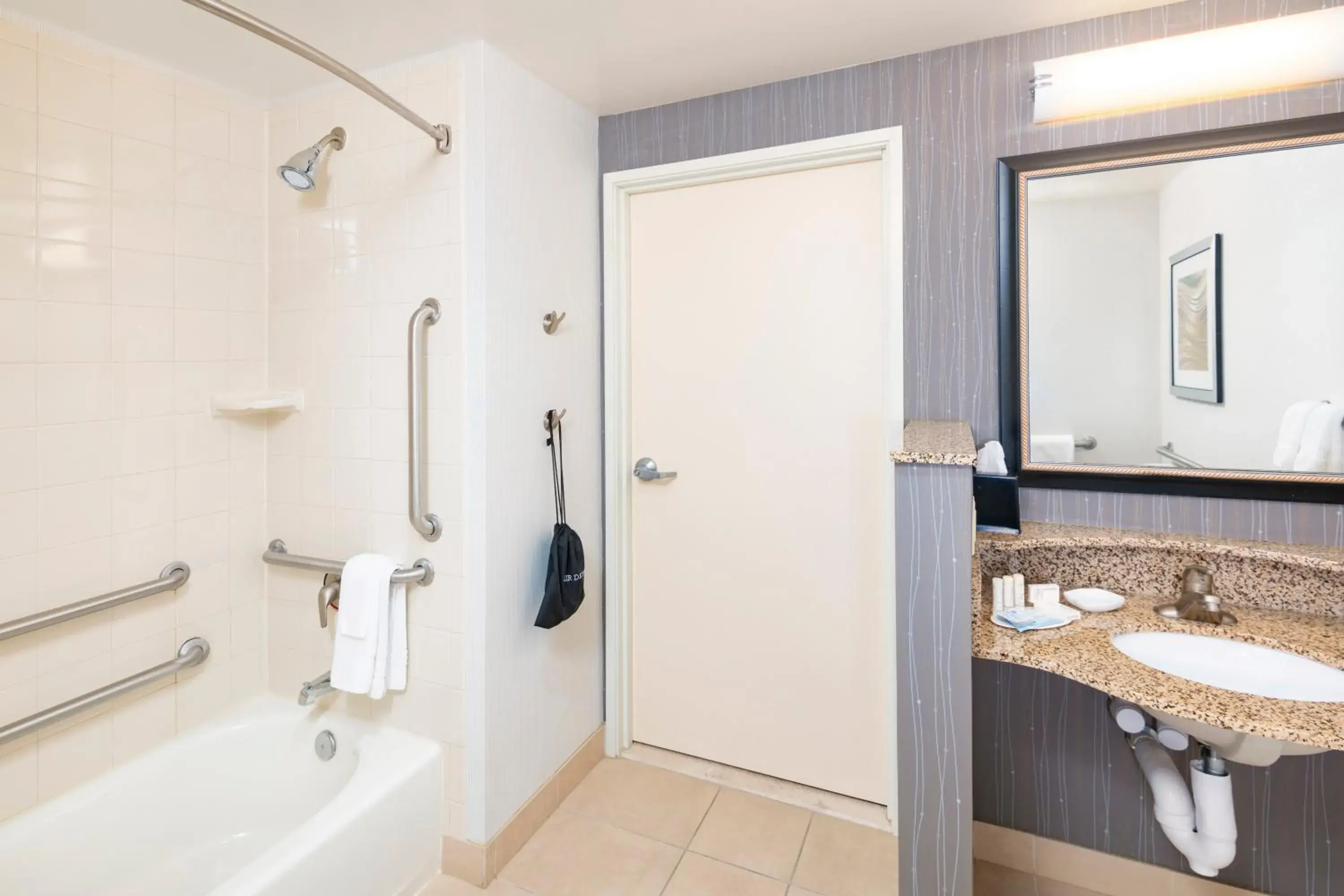 Queen Room with Two Queen Beds and Adapted Tub - Mobility and Hearing Accessible in Courtyard Phoenix North / Happy Valley Queen Room with Two Queen Beds and Adapted Tub - Mobility and Hearing Accessible in Courtyard Phoenix North / Happy Valley