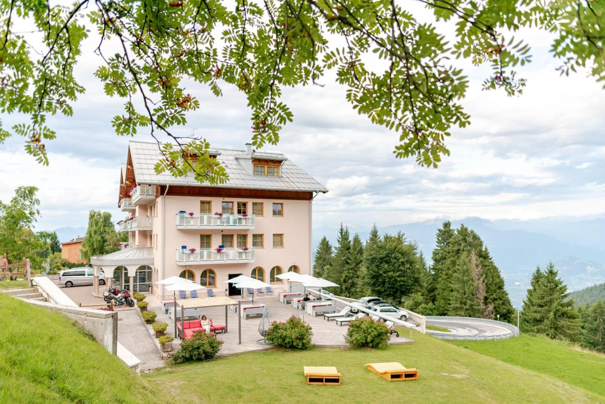 Property building in Hotel Norge