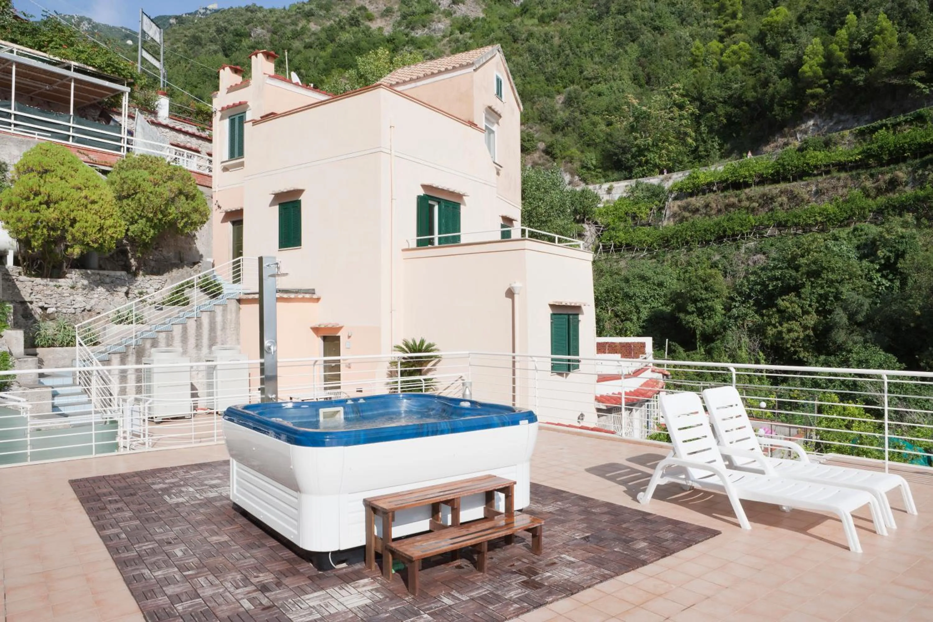 Hot Tub in Residence La Dolce Vita