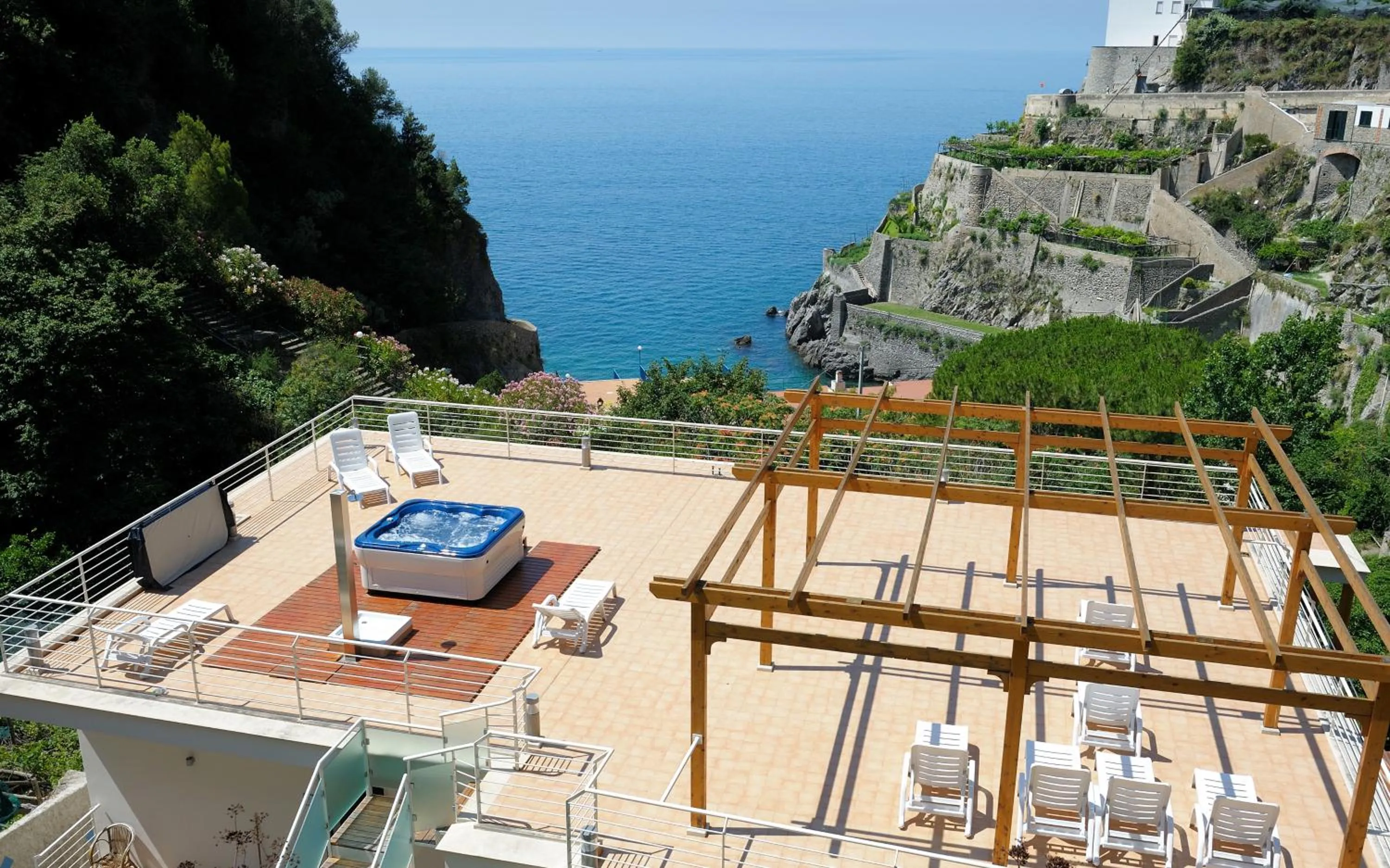 Hot Tub in Residence La Dolce Vita