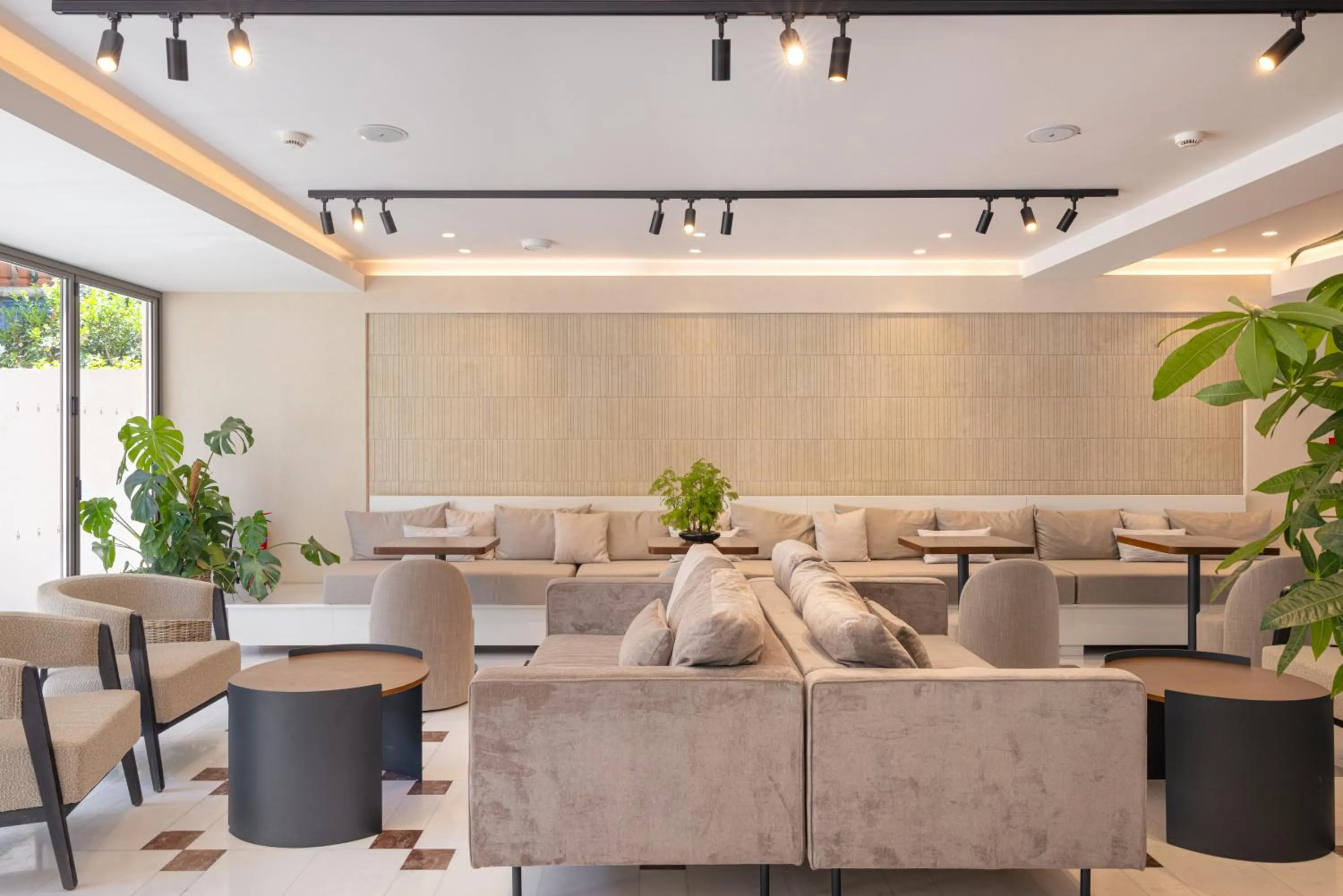 Lobby or reception in Erato by Samian Mare