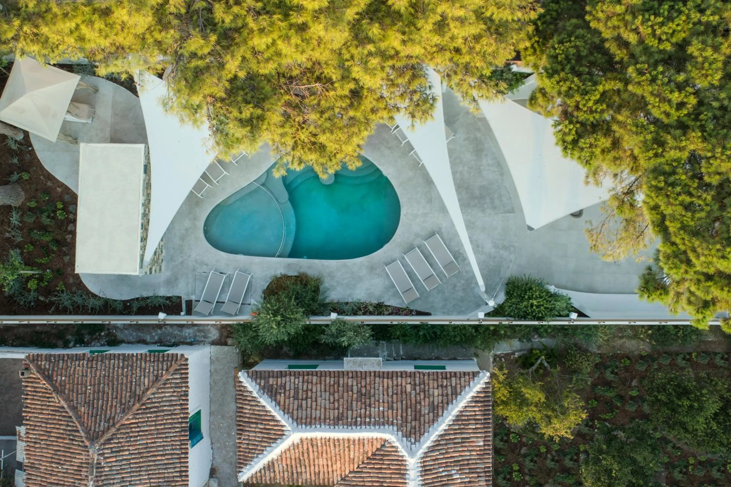 Swimming pool in Erato by Samian Mare