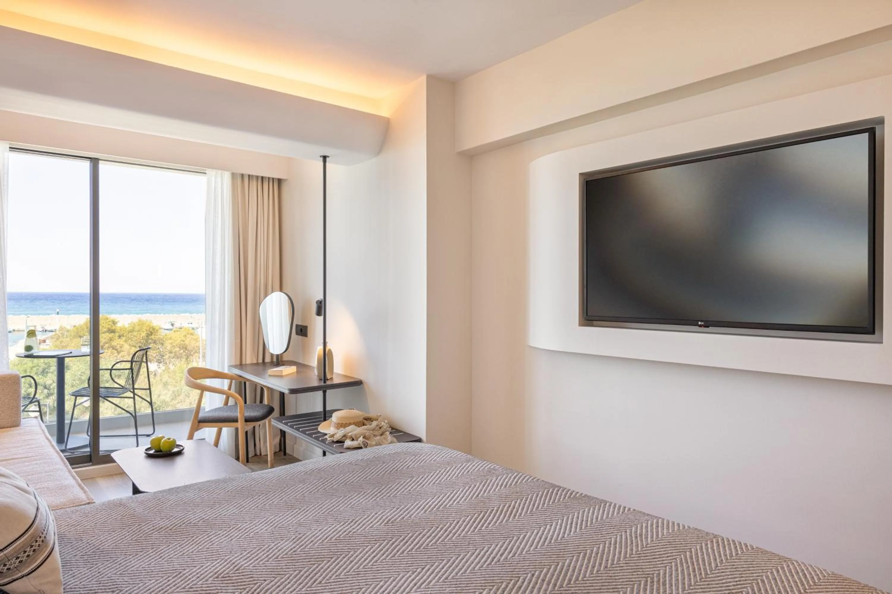 TV and multimedia, Bed in Erato by Samian Mare