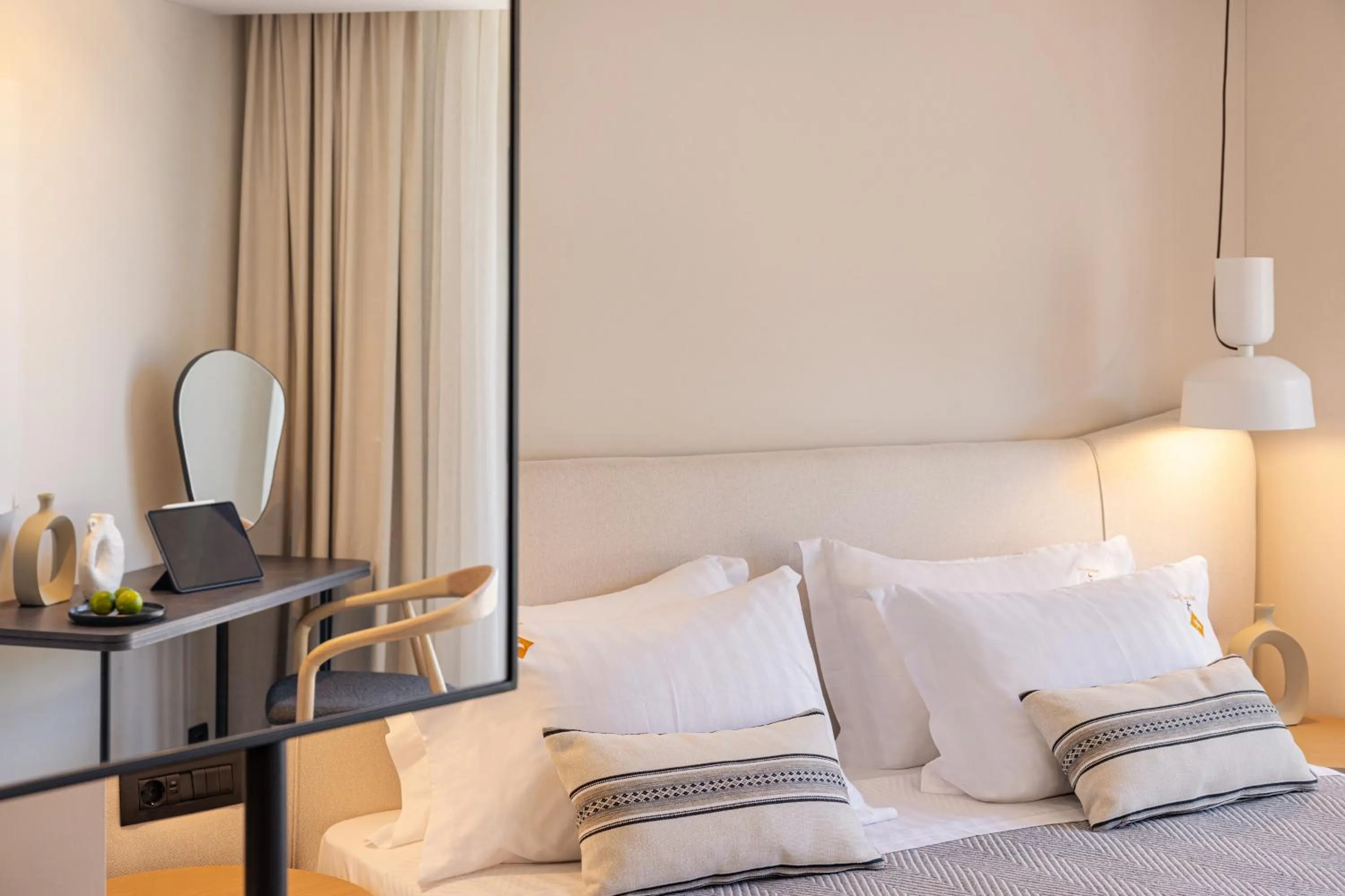 Bed in Erato by Samian Mare