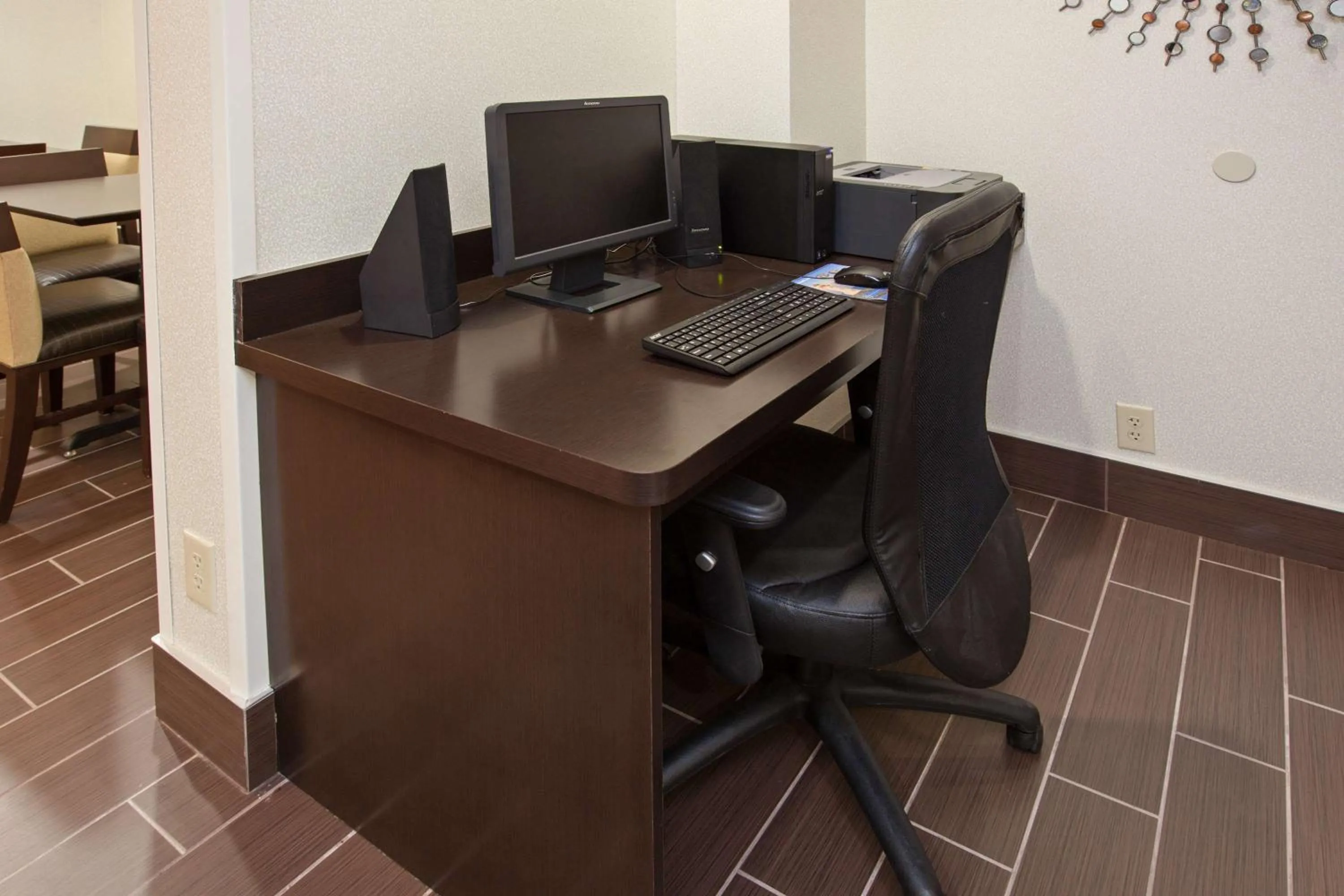 Business facilities in Hampton Inn Dickson