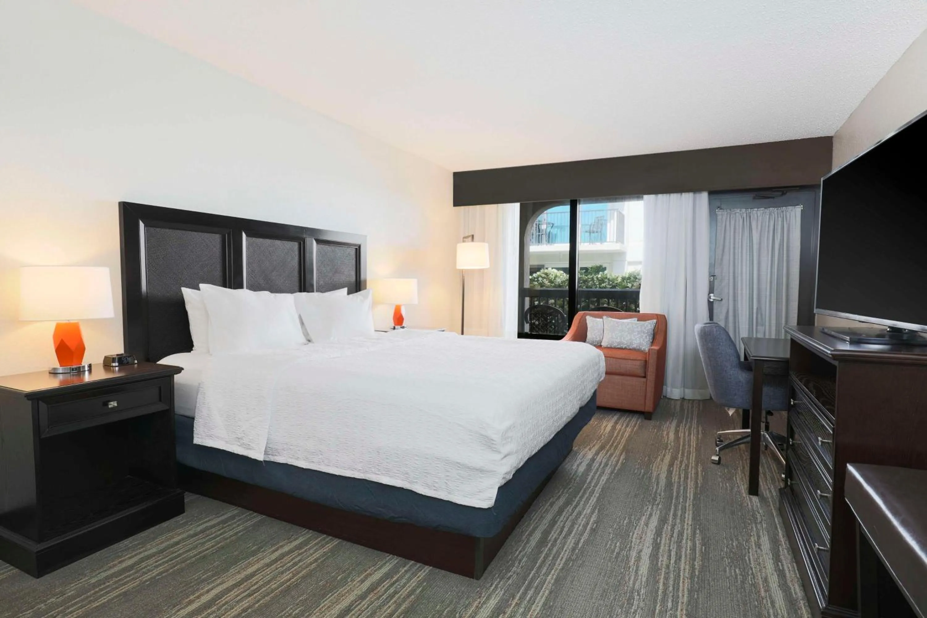 Bedroom, Bed in Hampton Inn Fort Walton Beach