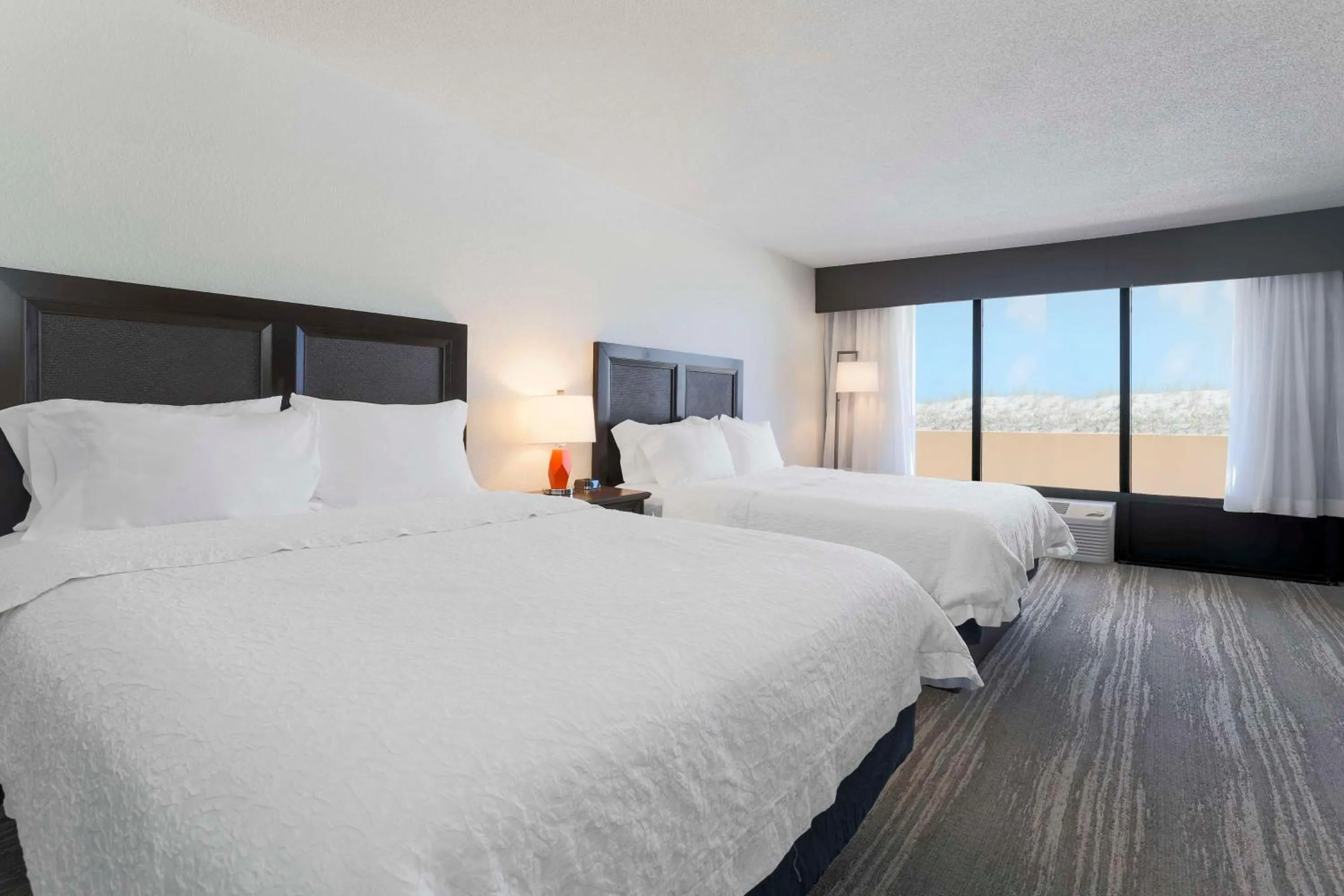 Bed in Hampton Inn Fort Walton Beach