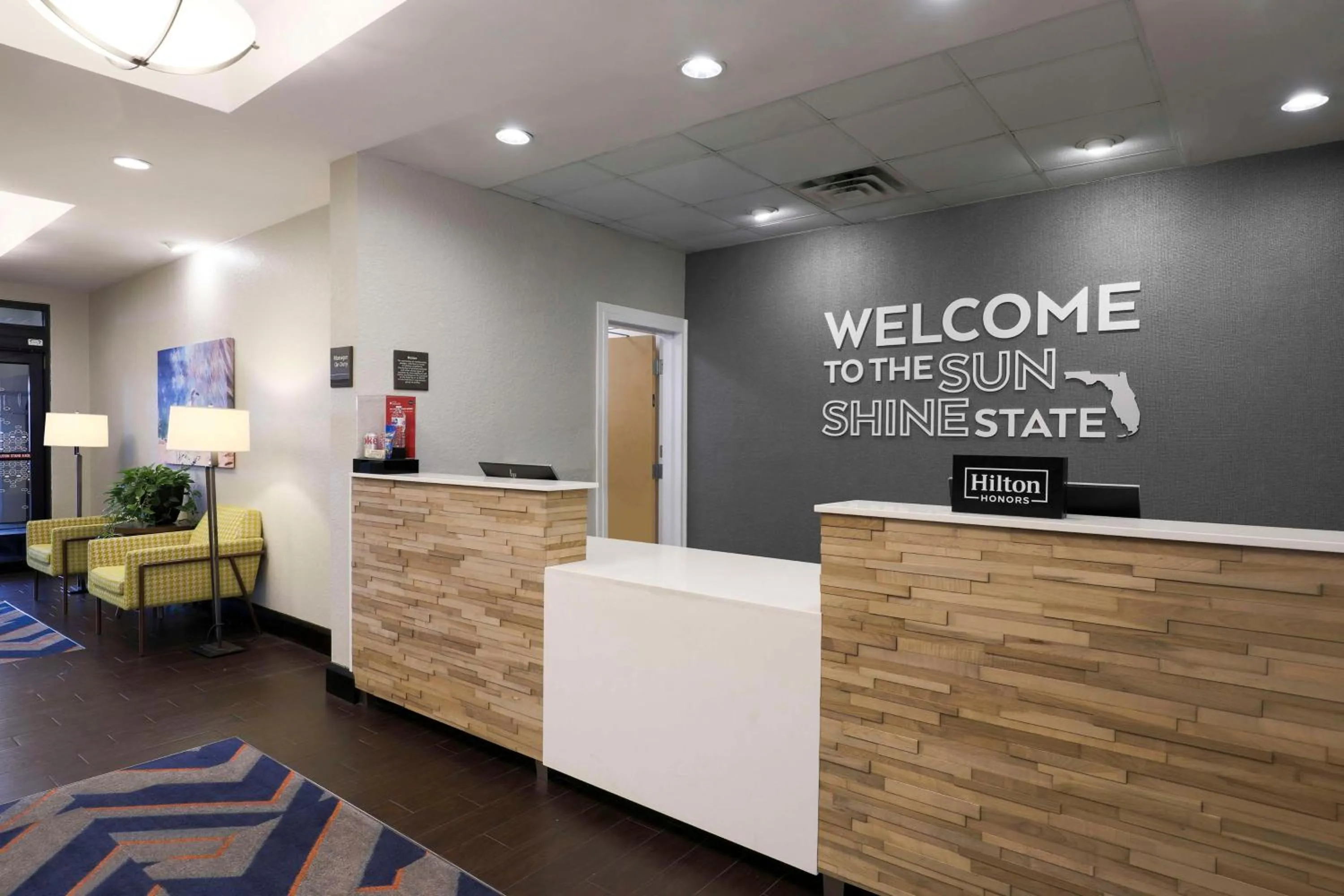Lobby or reception in Hampton Inn Fort Walton Beach