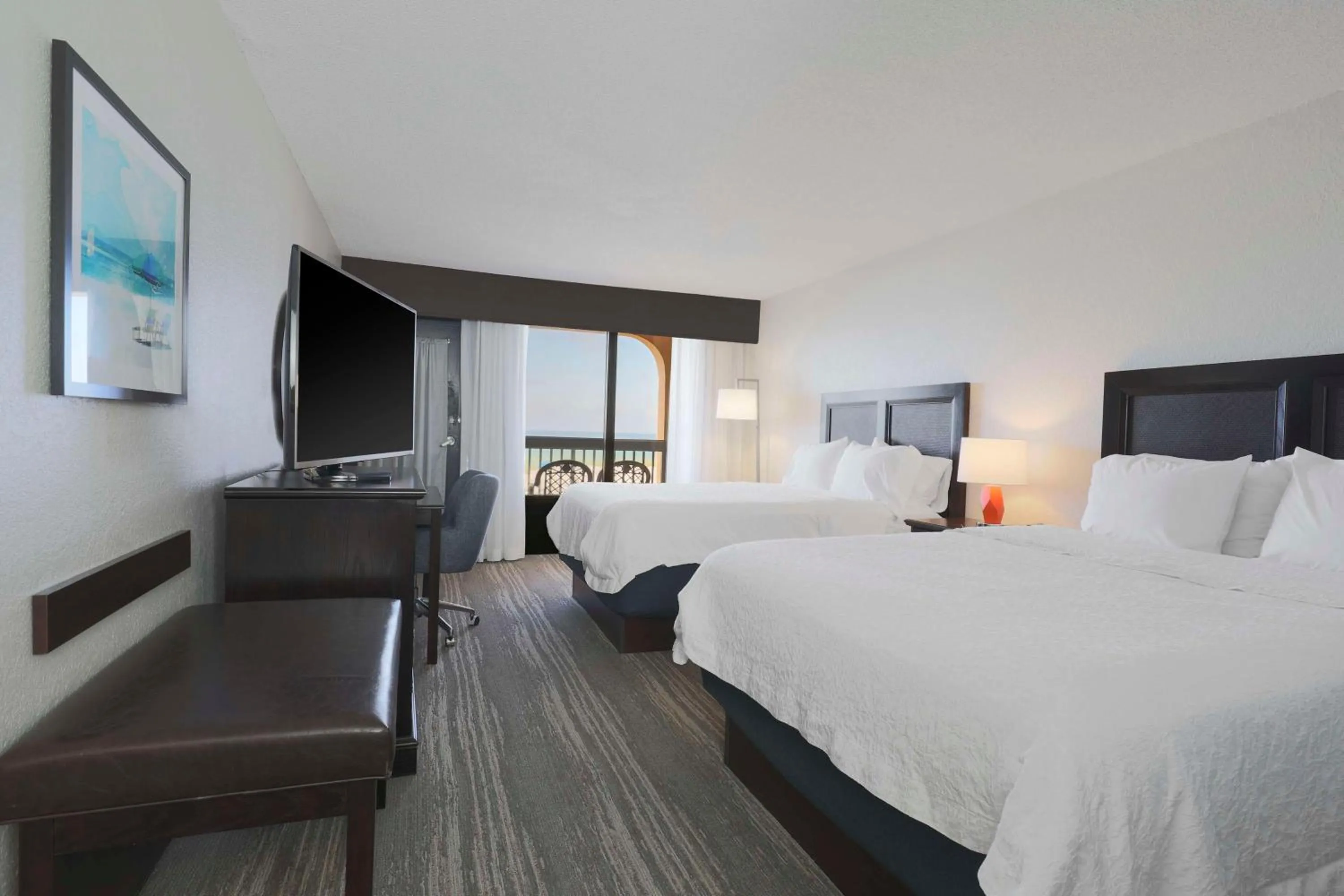 Bedroom, Bed in Hampton Inn Fort Walton Beach