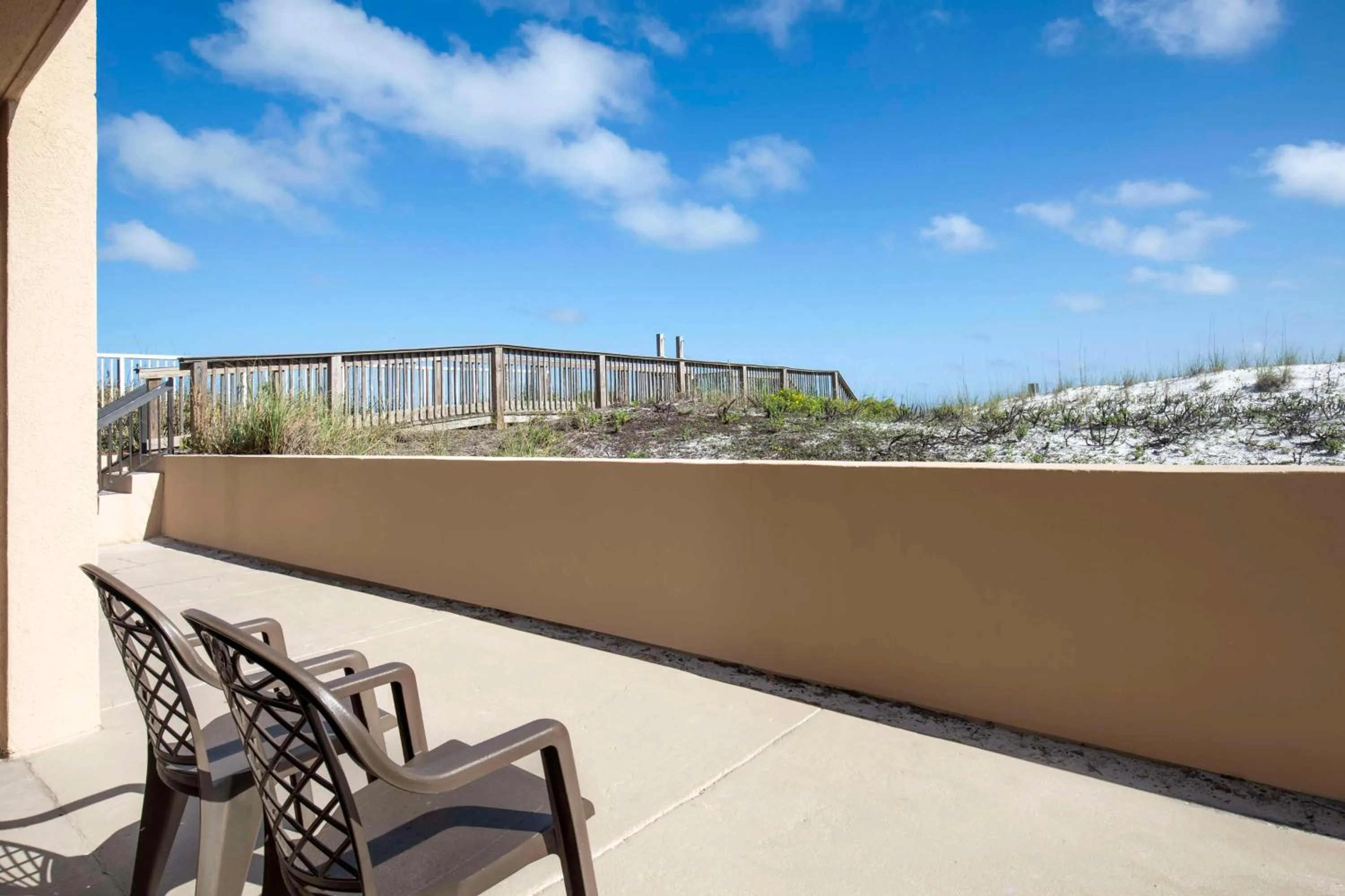 Patio in Hampton Inn Fort Walton Beach