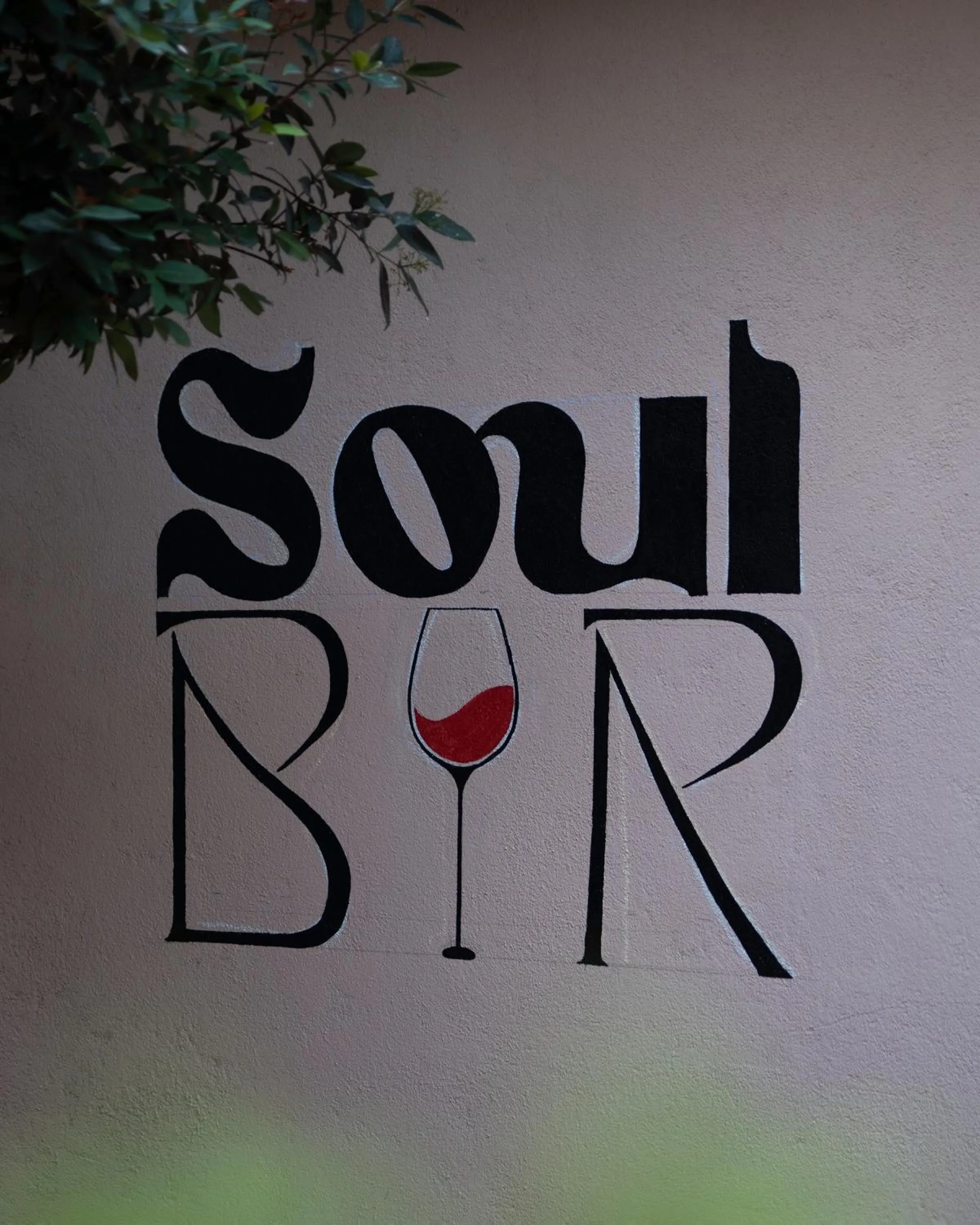 Alcoholic drinks in Sunrise Cabanas