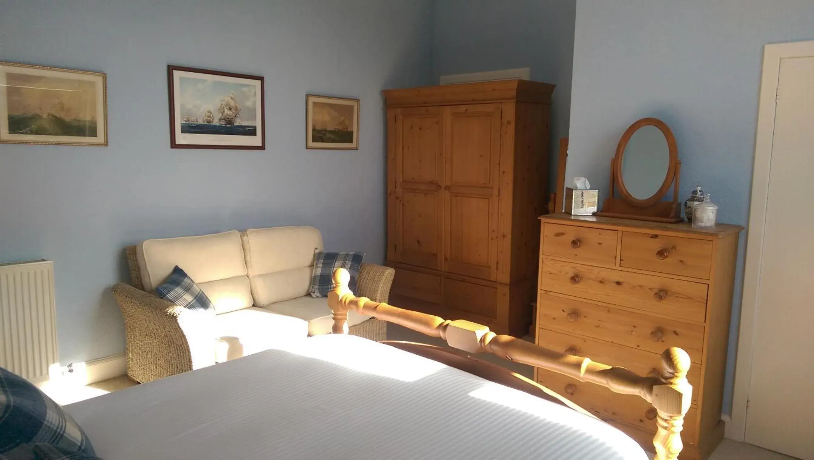 Deluxe Double Room with Shower - single occupancy in Lochinver Guesthouse Deluxe Double Room with Shower - single occupancy in Lochinver Guesthouse