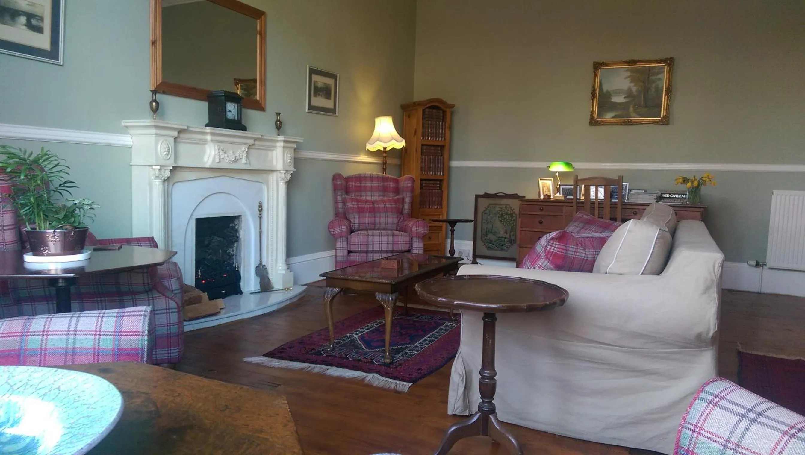 Lounge or bar in Lochinver Guesthouse