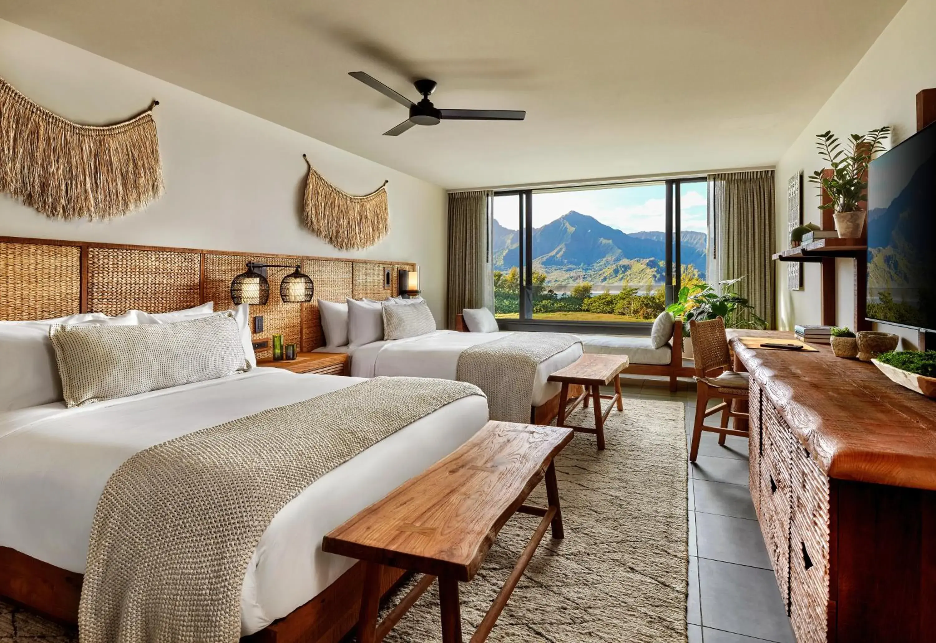 Ocean View Two Queen in 1 Hotel Hanalei Bay Ocean View Two Queen in 1 Hotel Hanalei Bay