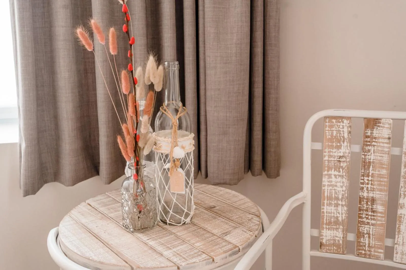 Decorative detail in Jeanne