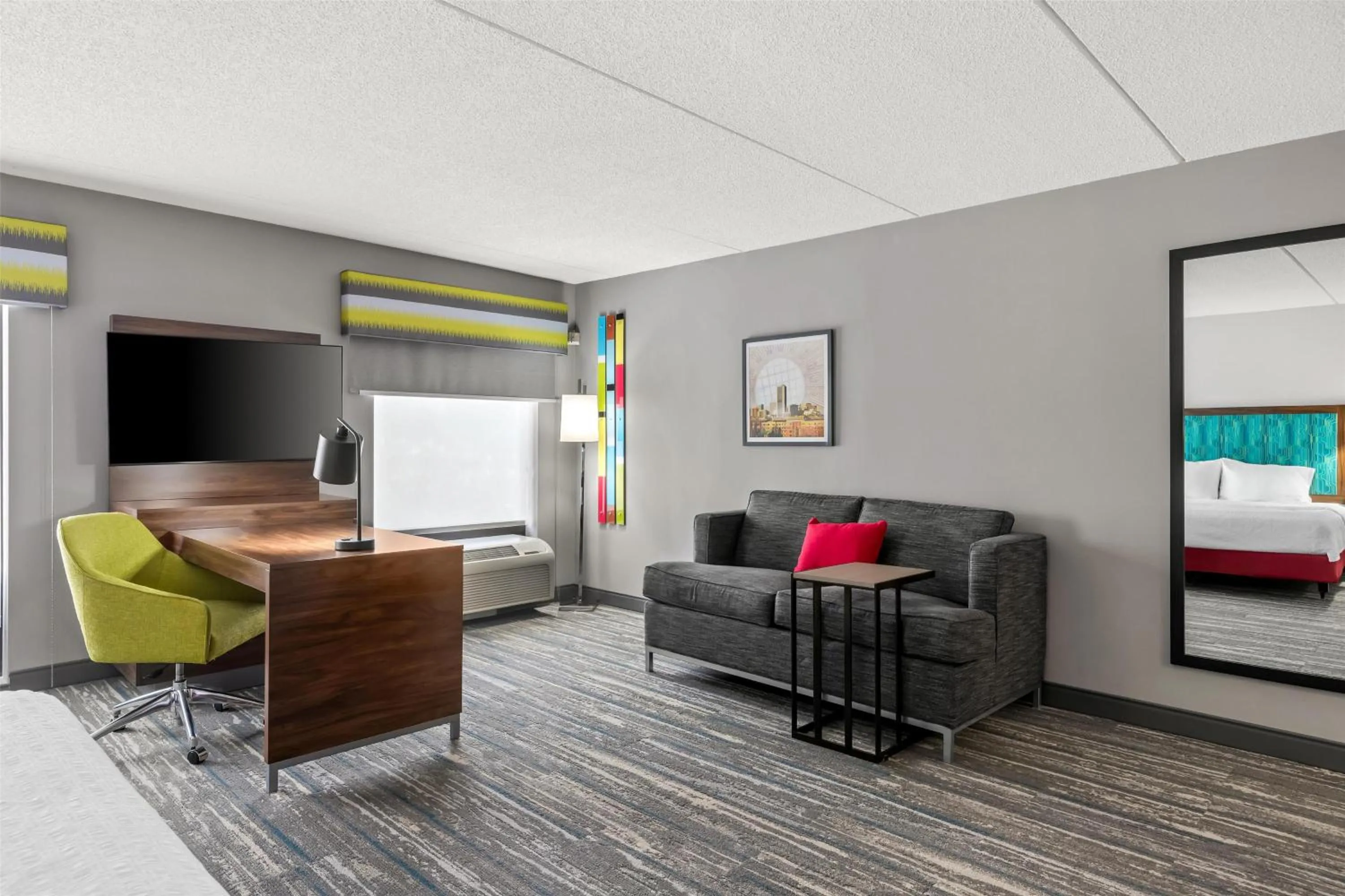 Living room, Bed in Hampton Inn & Suites Richmond/Virginia Center