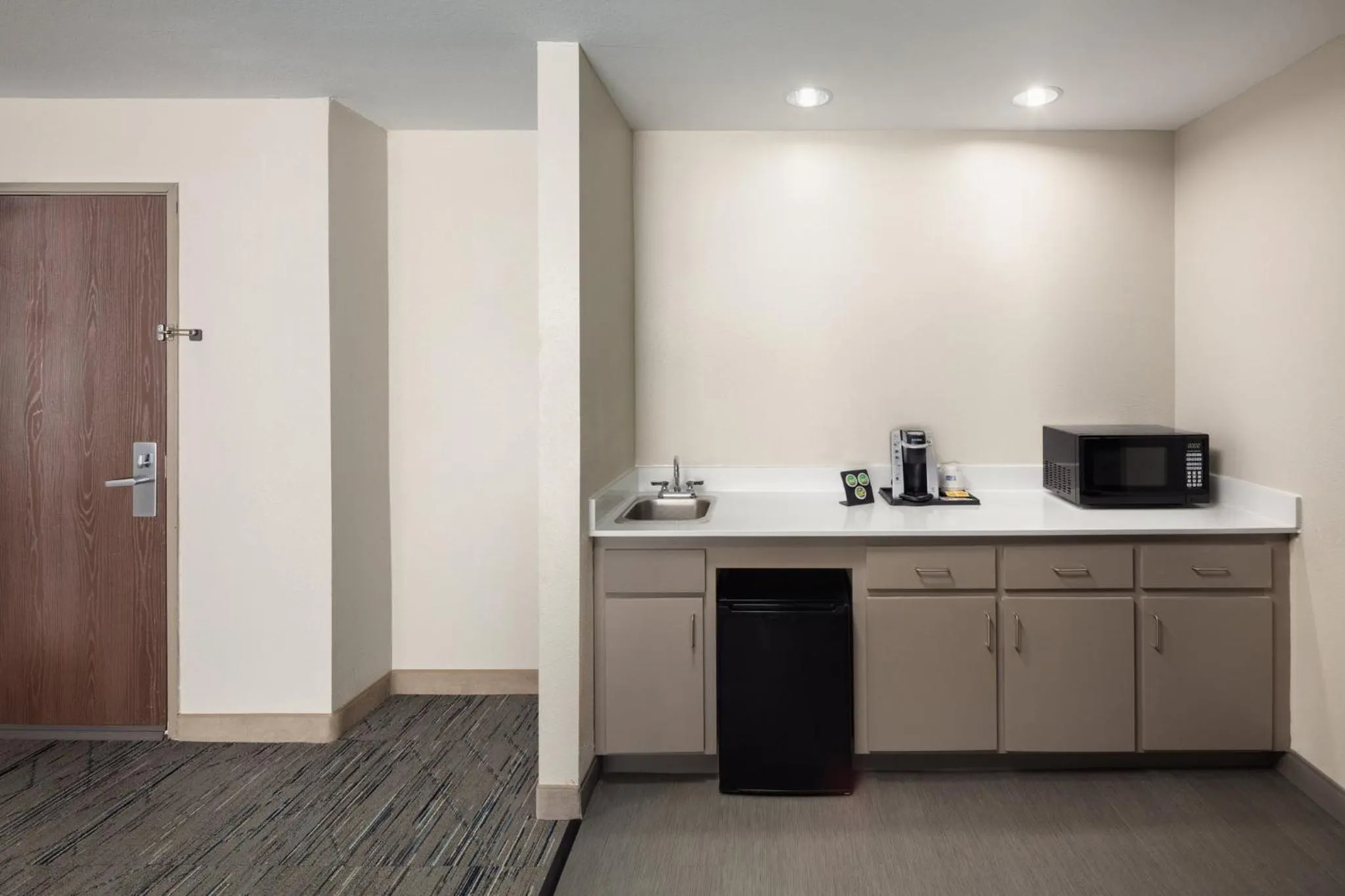 Photo of the whole room in Holiday Inn Express Hotel & Suites Cherry Hills by IHG