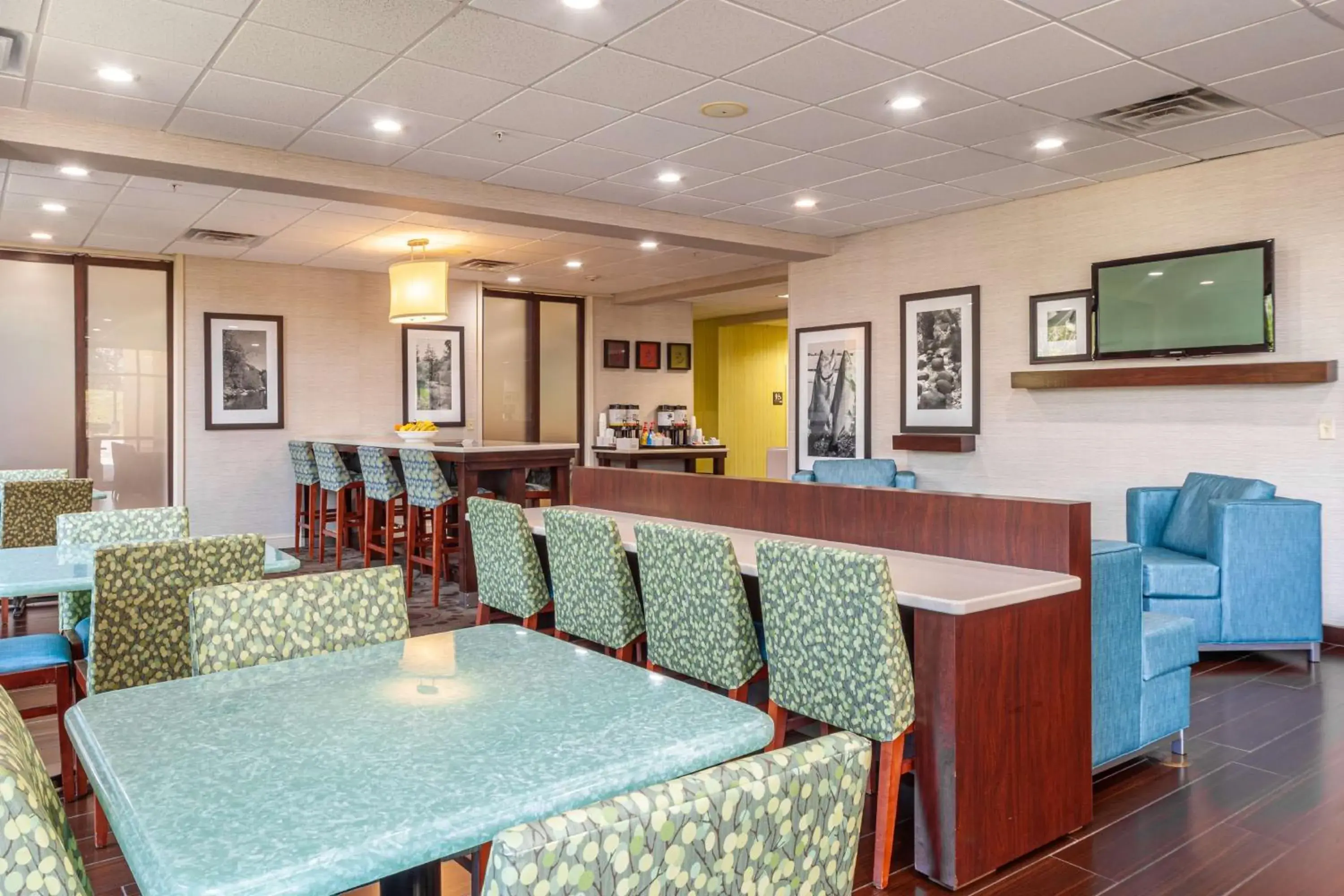 Lobby or reception in Hampton Inn Front Royal Lobby or reception in Hampton Inn Front Royal