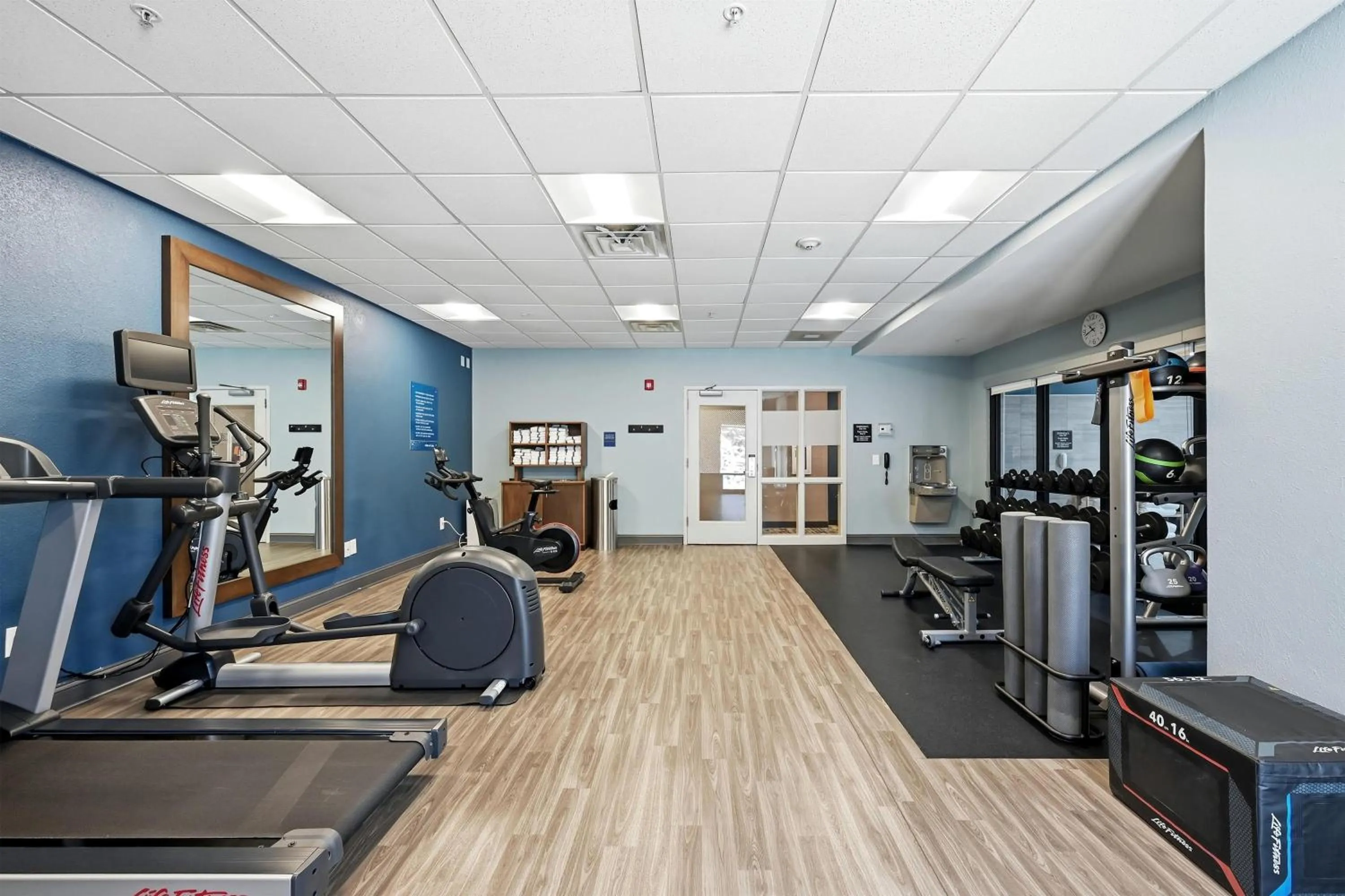 Fitness centre/facilities in Hampton Inn Front Royal