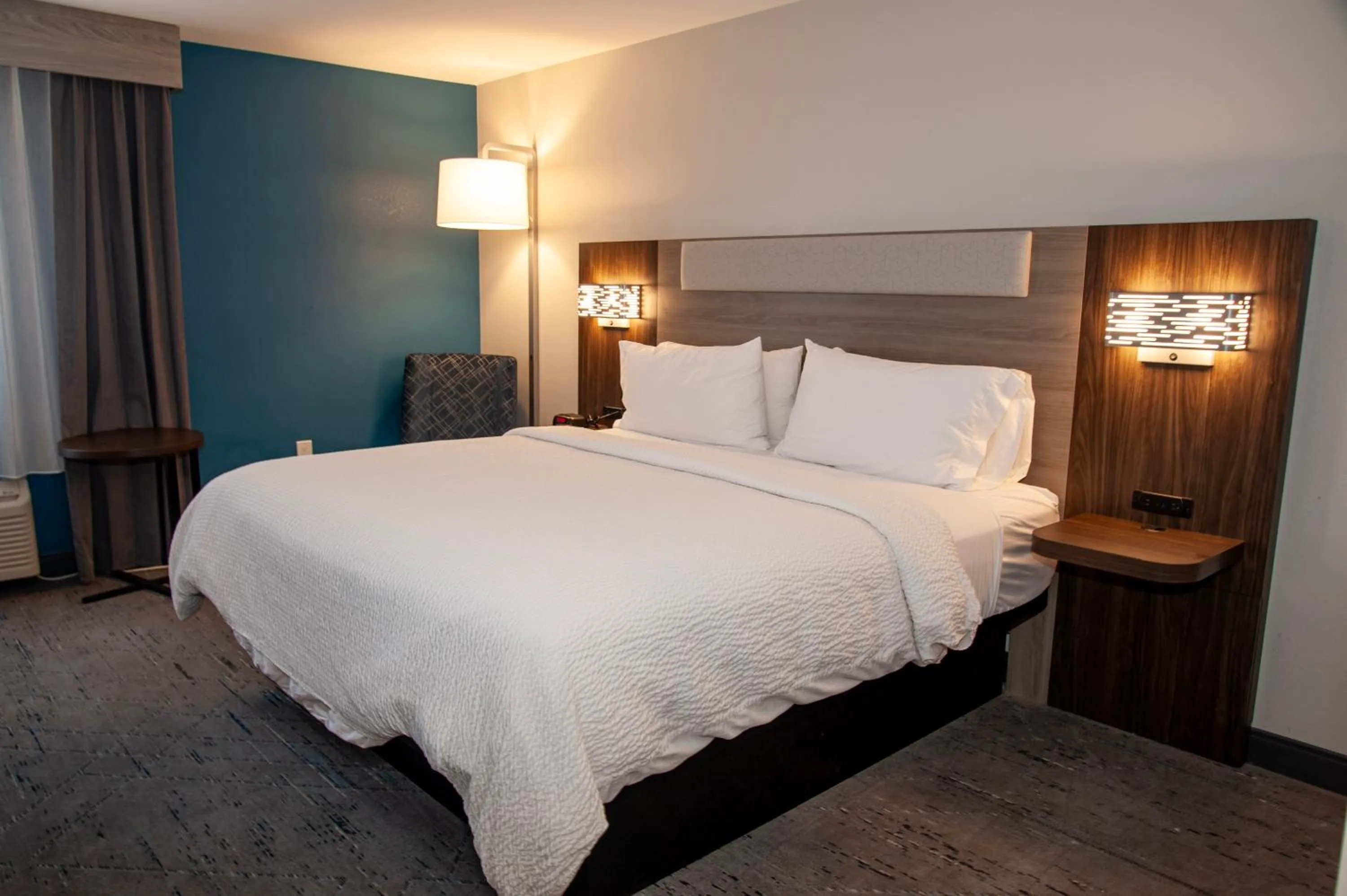 Bedroom, Bed in Holiday Inn Express Tucson-Airport by IHG