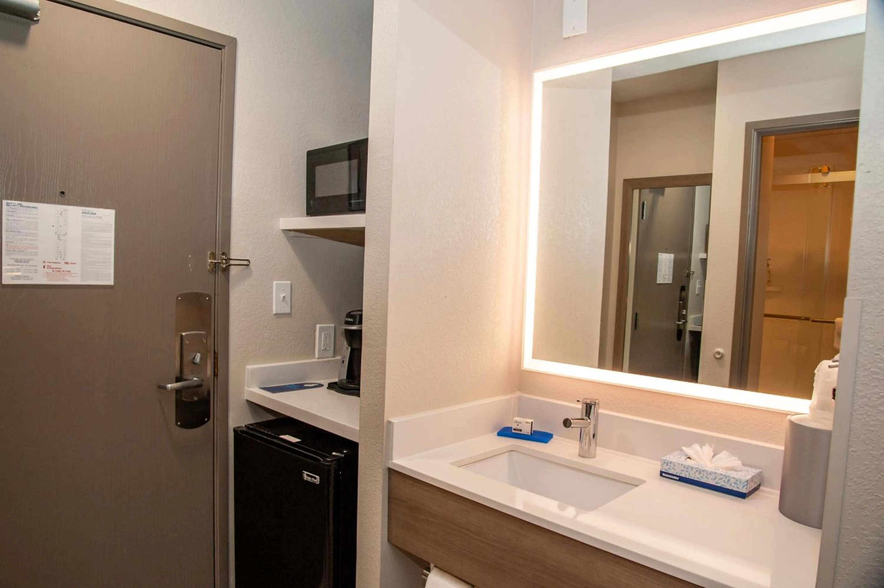 Bathroom in Holiday Inn Express Tucson-Airport by IHG