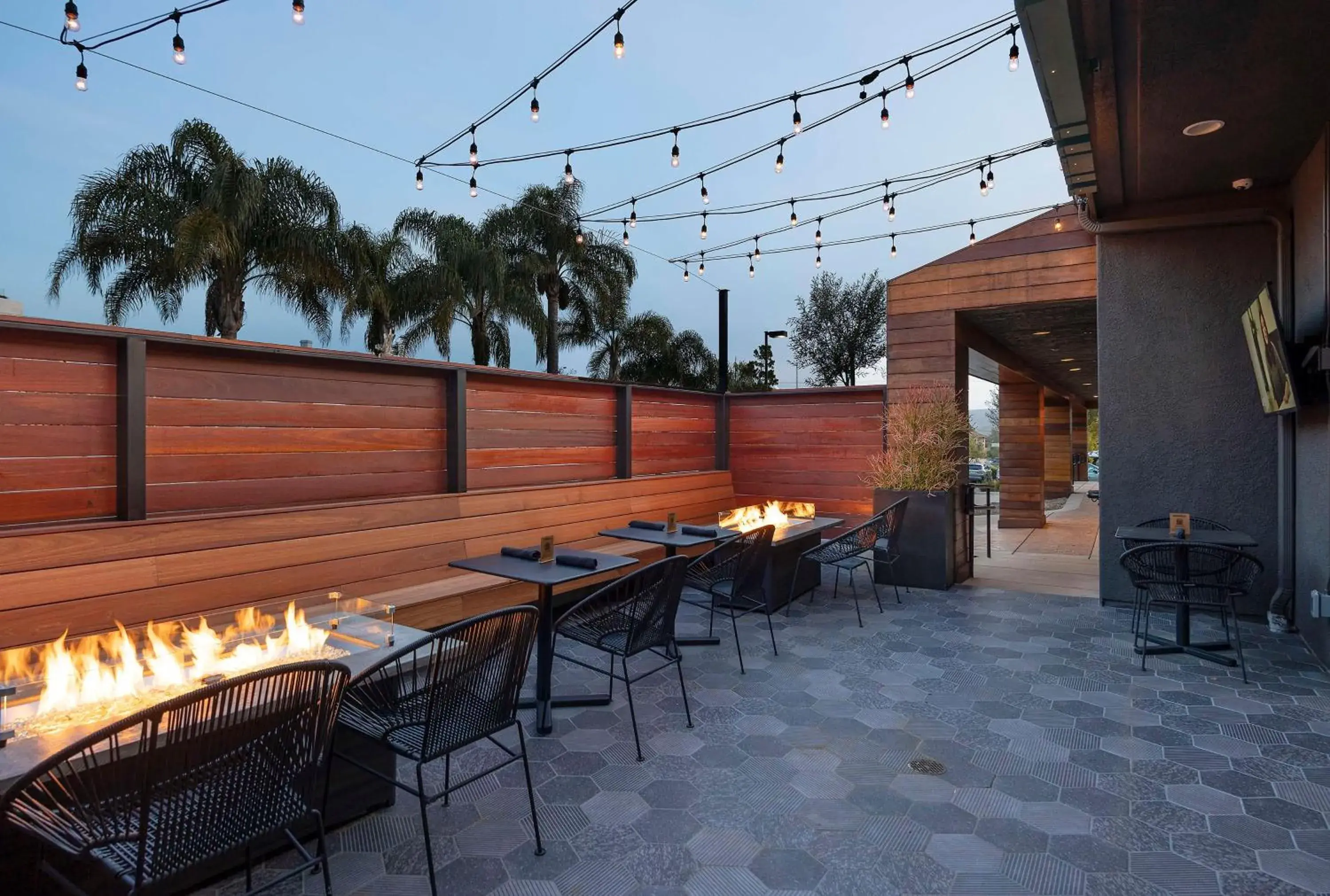 Restaurant/places to eat in The Wayfarer San Luis Obispo, Tapestry Collection by Hilton Restaurant/places to eat in The Wayfarer San Luis Obispo, Tapestry Collection by Hilton