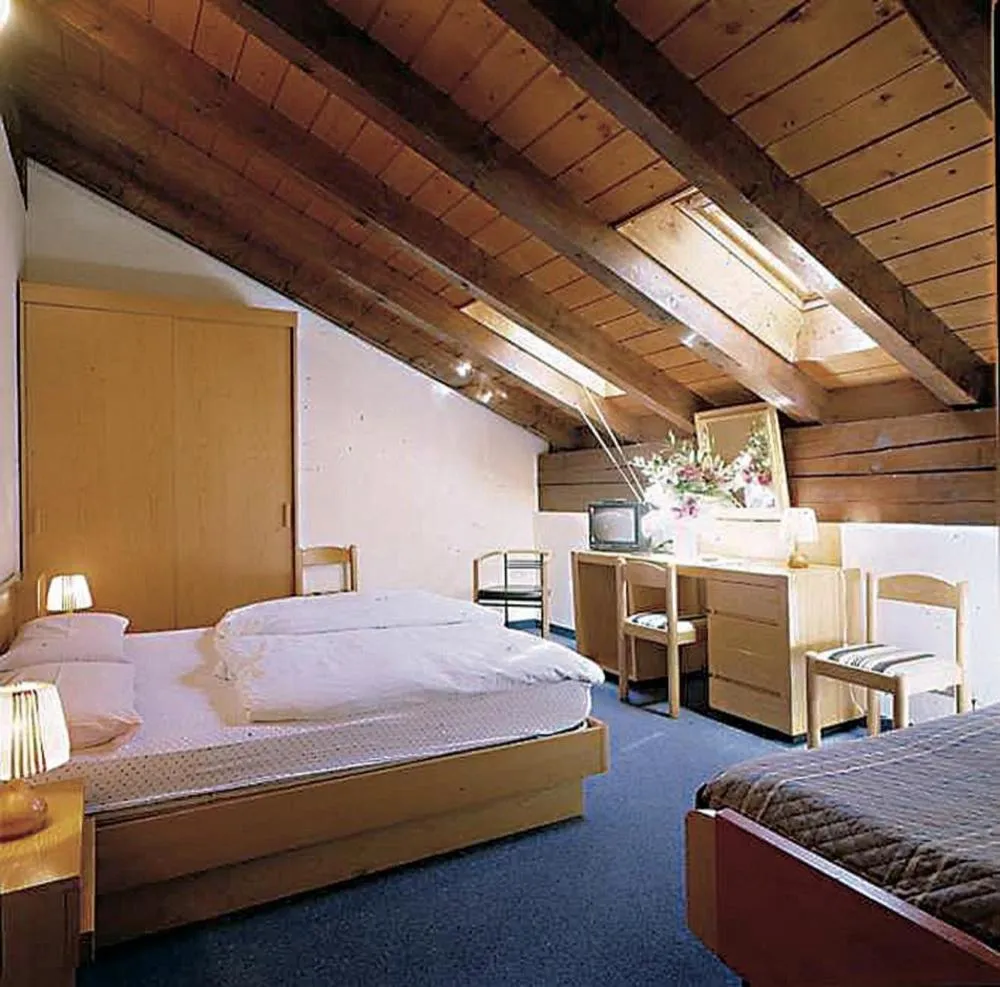 Bedroom, Bed in Hotel Principe Marmolada