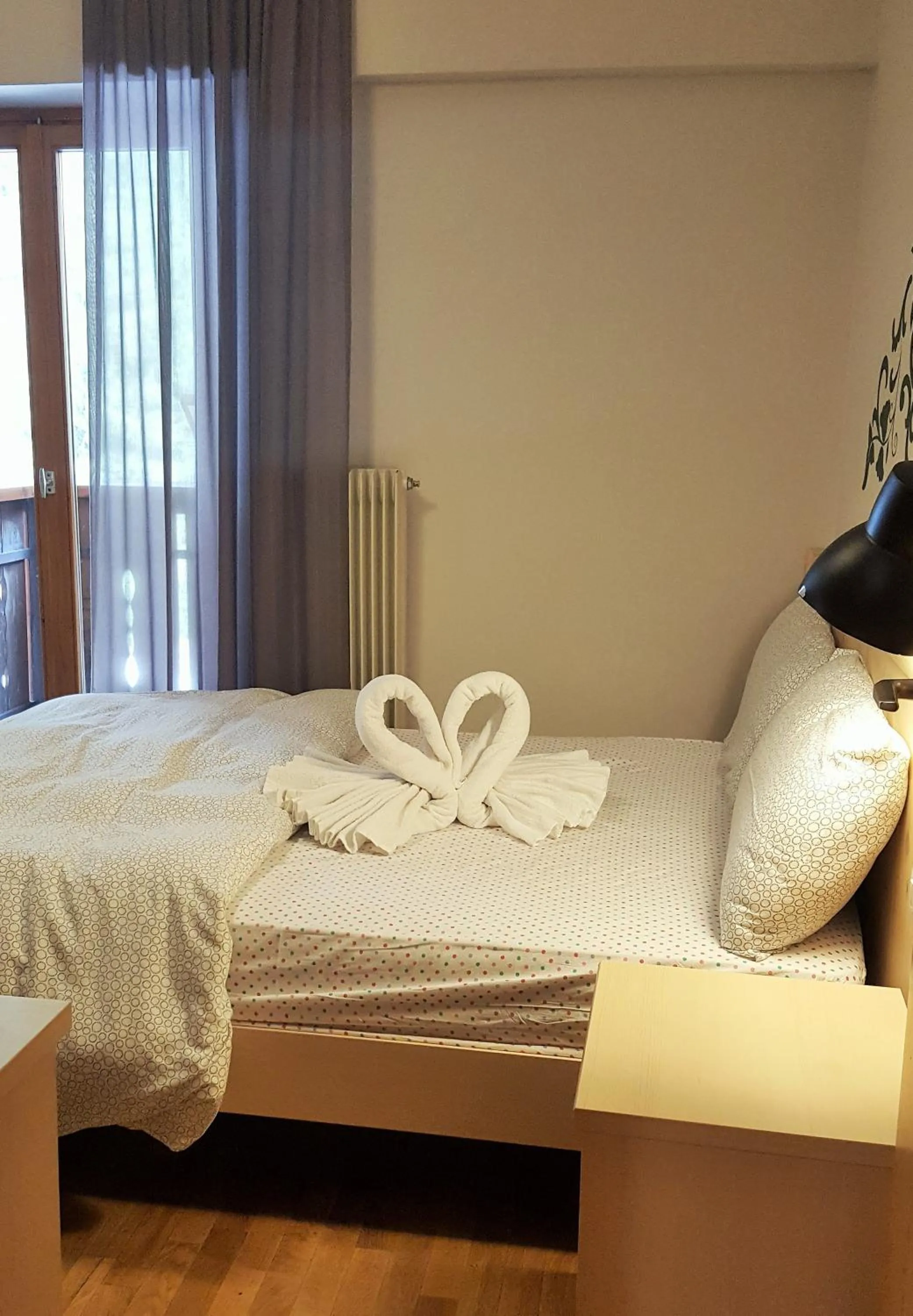 Bedroom, Bed in Hotel Principe Marmolada