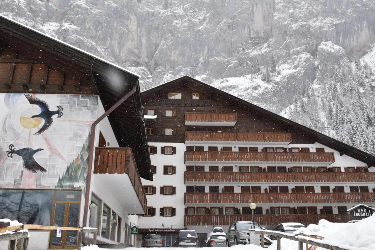Facade/entrance in Hotel Principe Marmolada
