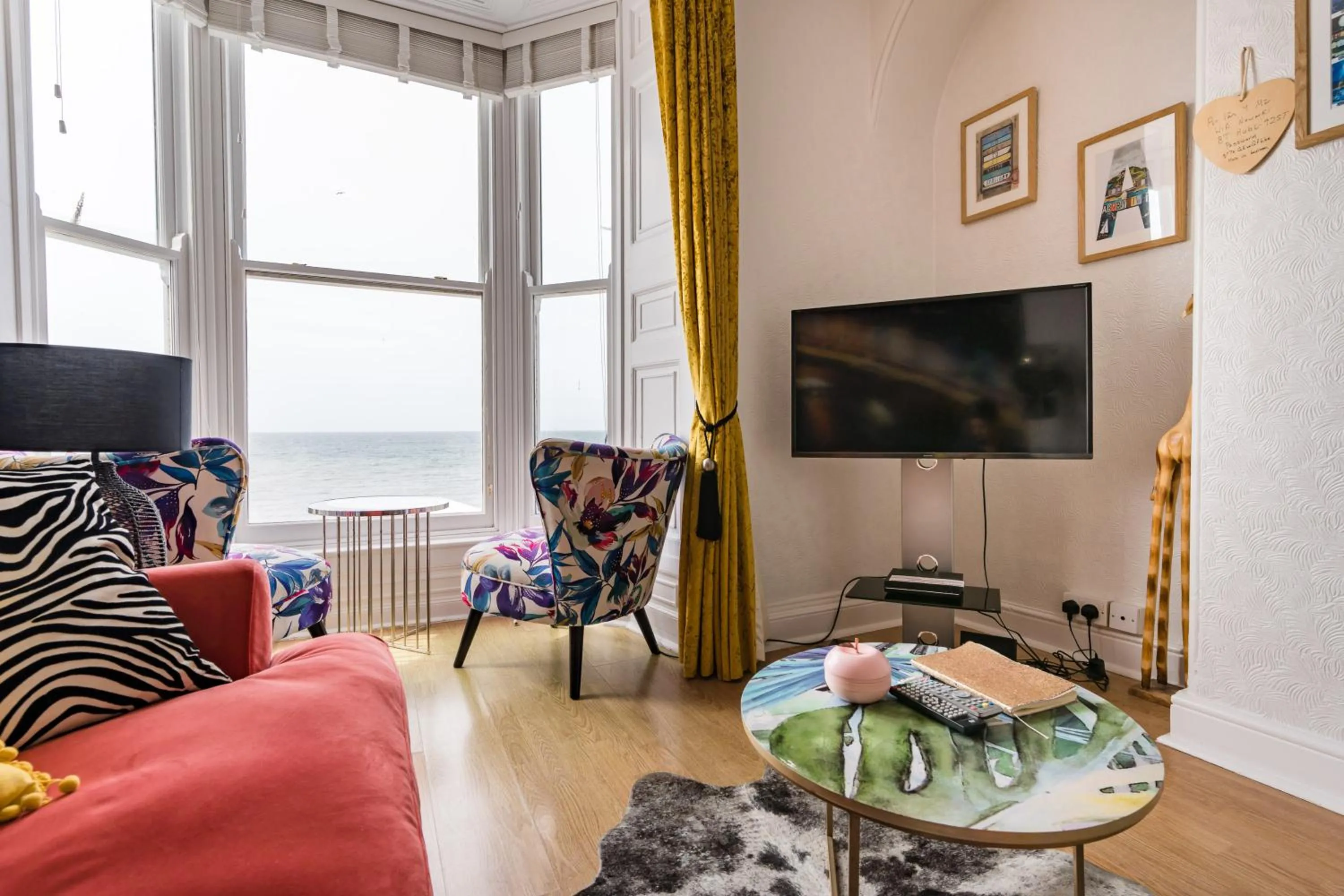 Living room in Sea view Ar Lan y Mor LUXURY APARTMENT