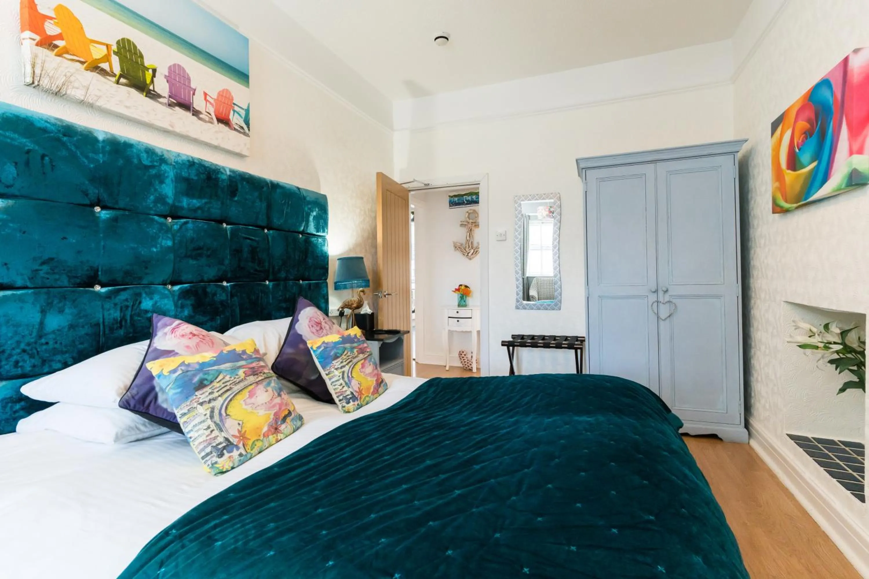 Bed in Sea view Ar Lan y Mor LUXURY APARTMENT