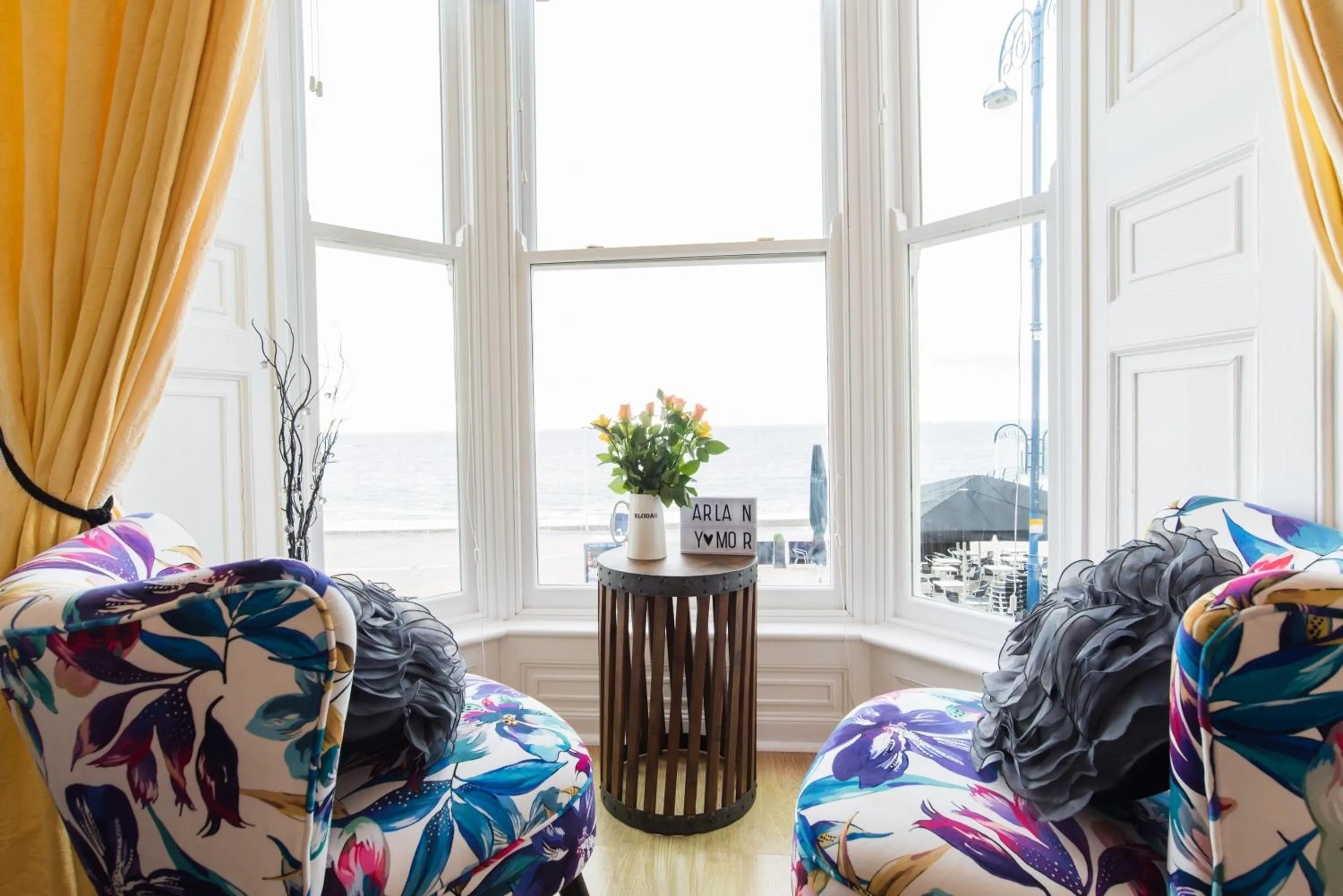 Living room in Sea view Ar Lan y Mor LUXURY APARTMENT