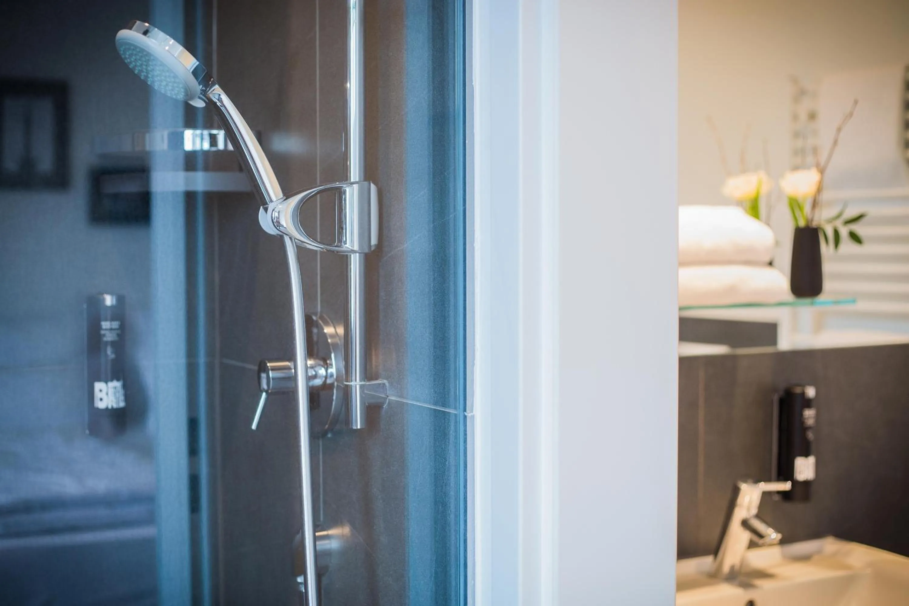 Bathroom in LINDEMANN'S