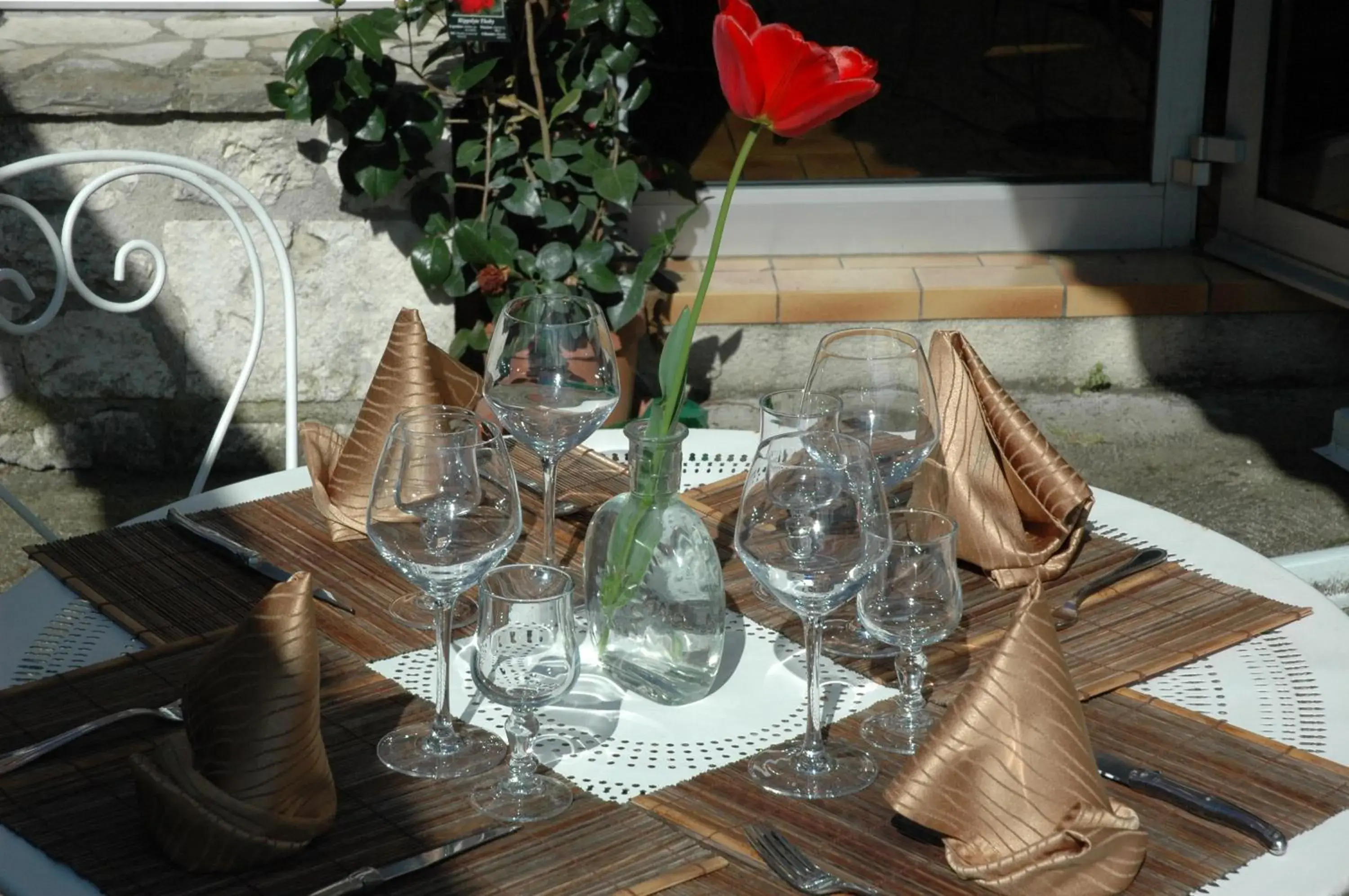 Logis Hôtels - Hôtel et Restaurant Les Voyageurs Logis Hôtels - Hôtel et Restaurant Les Voyageurs