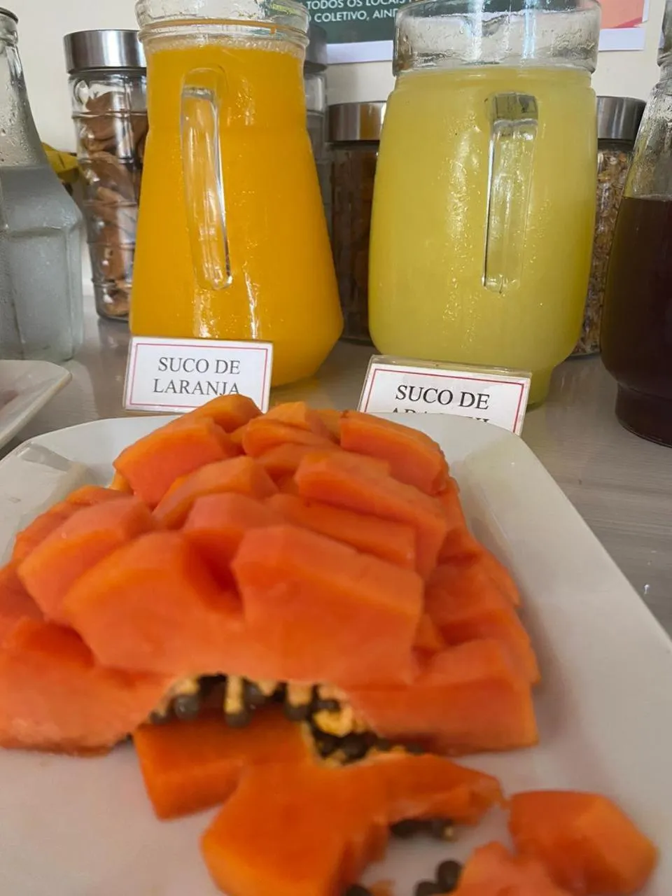 Restaurant/places to eat in Hotel Rochamar