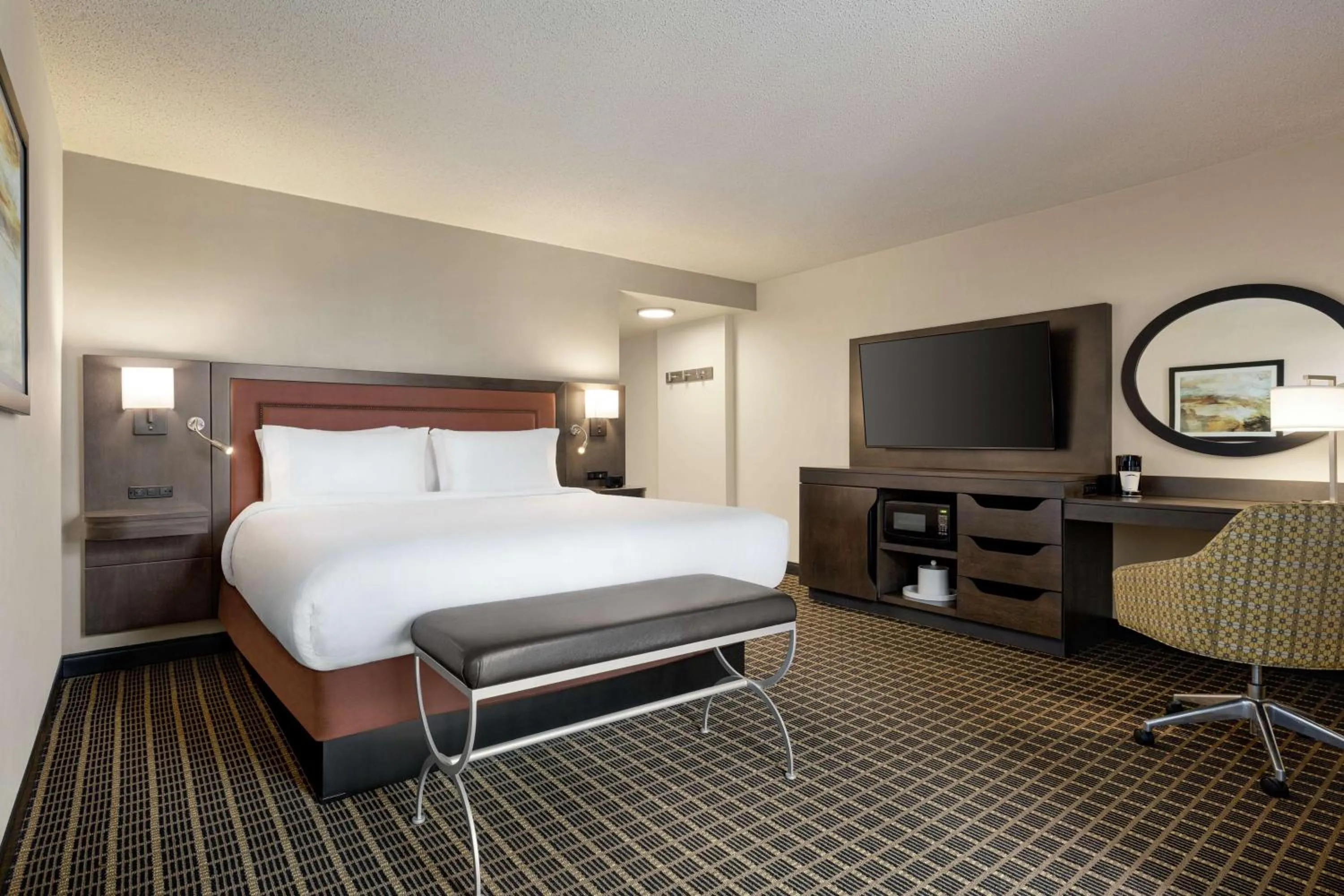 Bedroom, Bed in Hampton Inn & Suites Greenville-Downtown-Riverplace