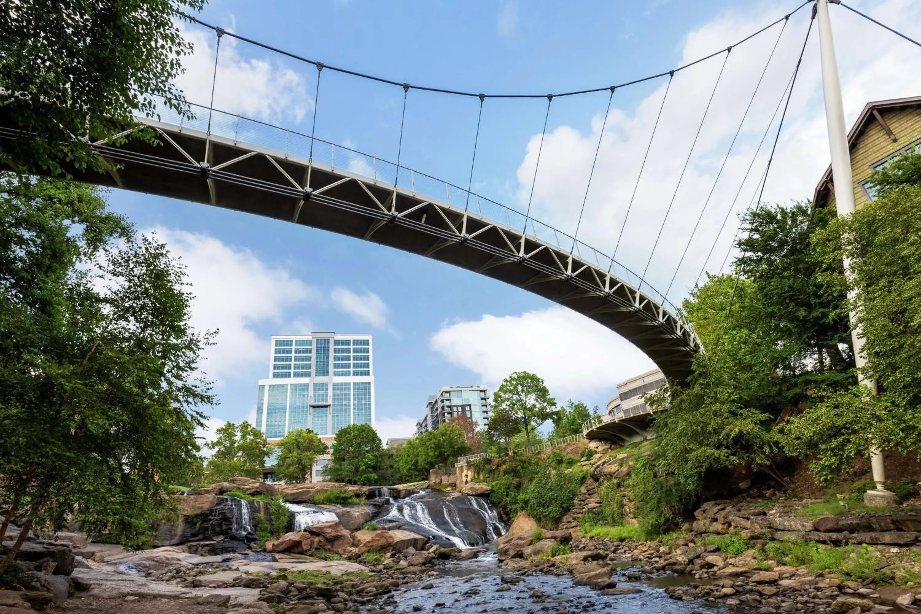 Property building in Hampton Inn & Suites Greenville-Downtown-Riverplace Property building in Hampton Inn & Suites Greenville-Downtown-Riverplace