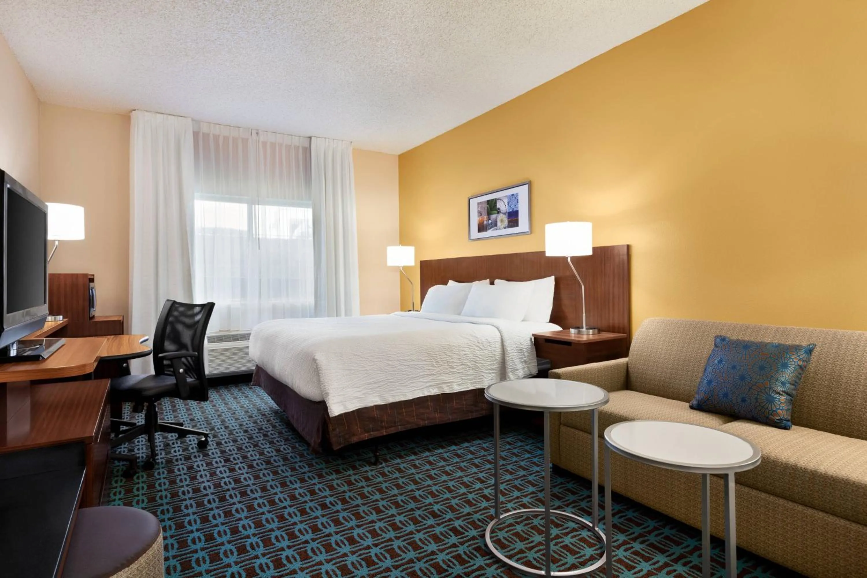 Photo of the whole room, Bed in Fairfield Inn Roseville