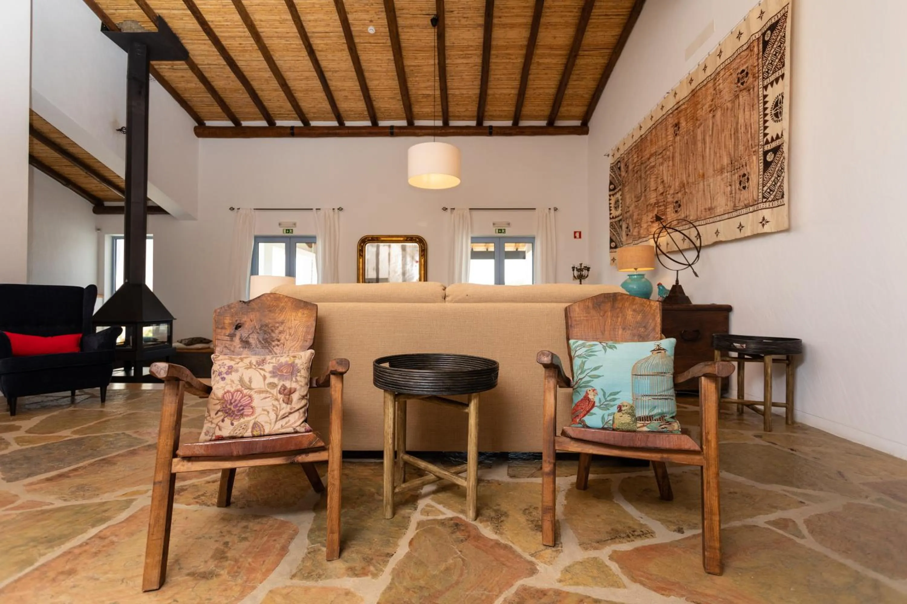 Communal lounge/ TV room in Monte da Estrela - Country House & SPA