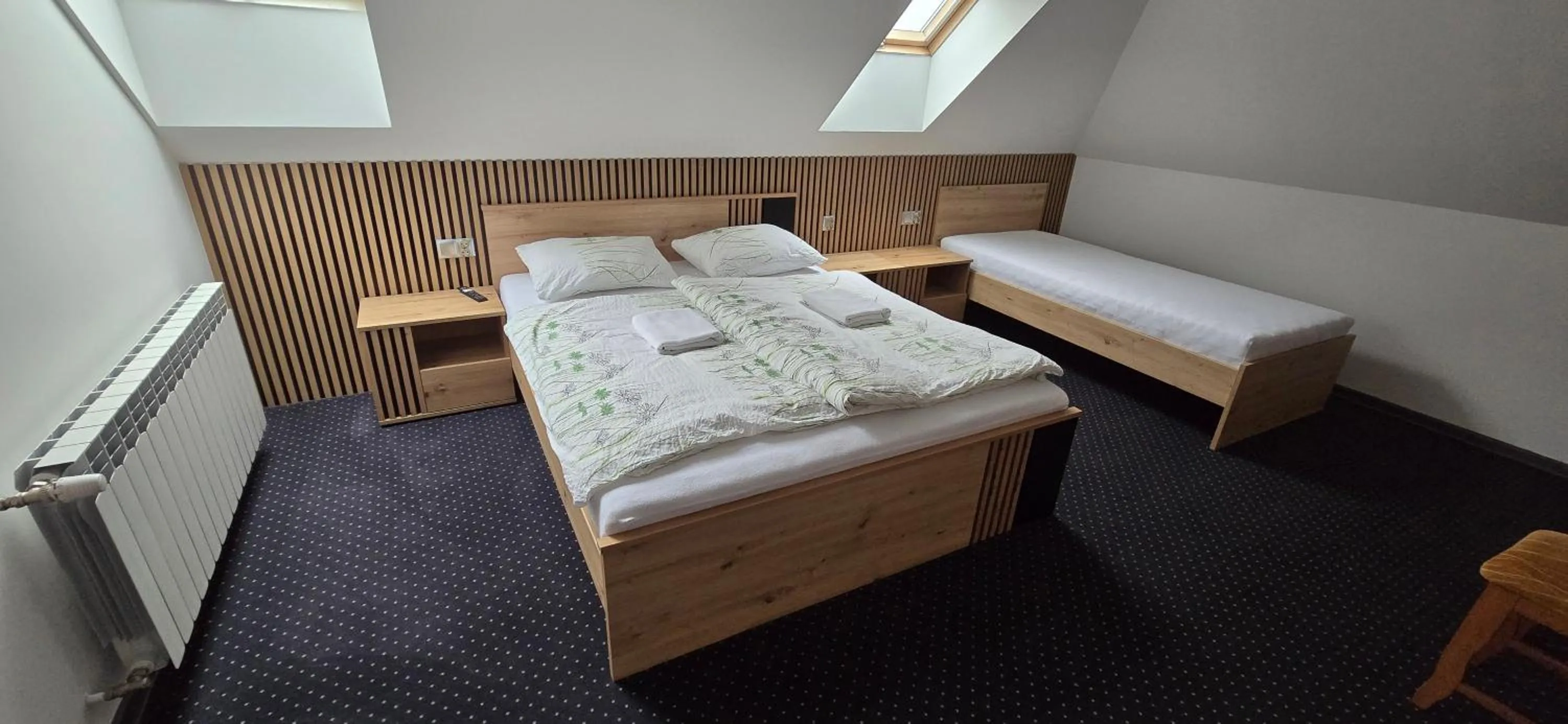 Triple Room with Bathroom in Noclegi Darex