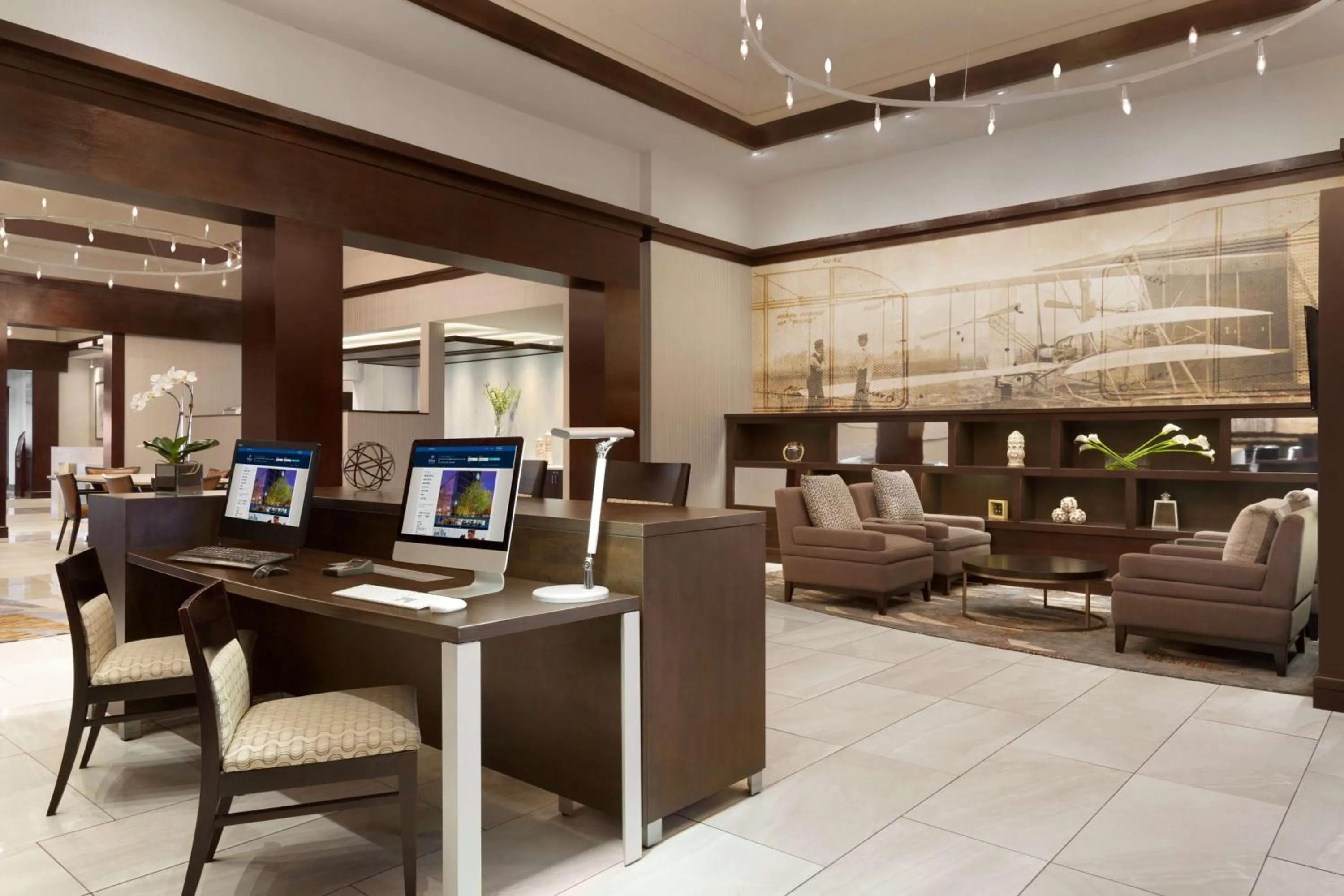 Business facilities in Hilton Greenville