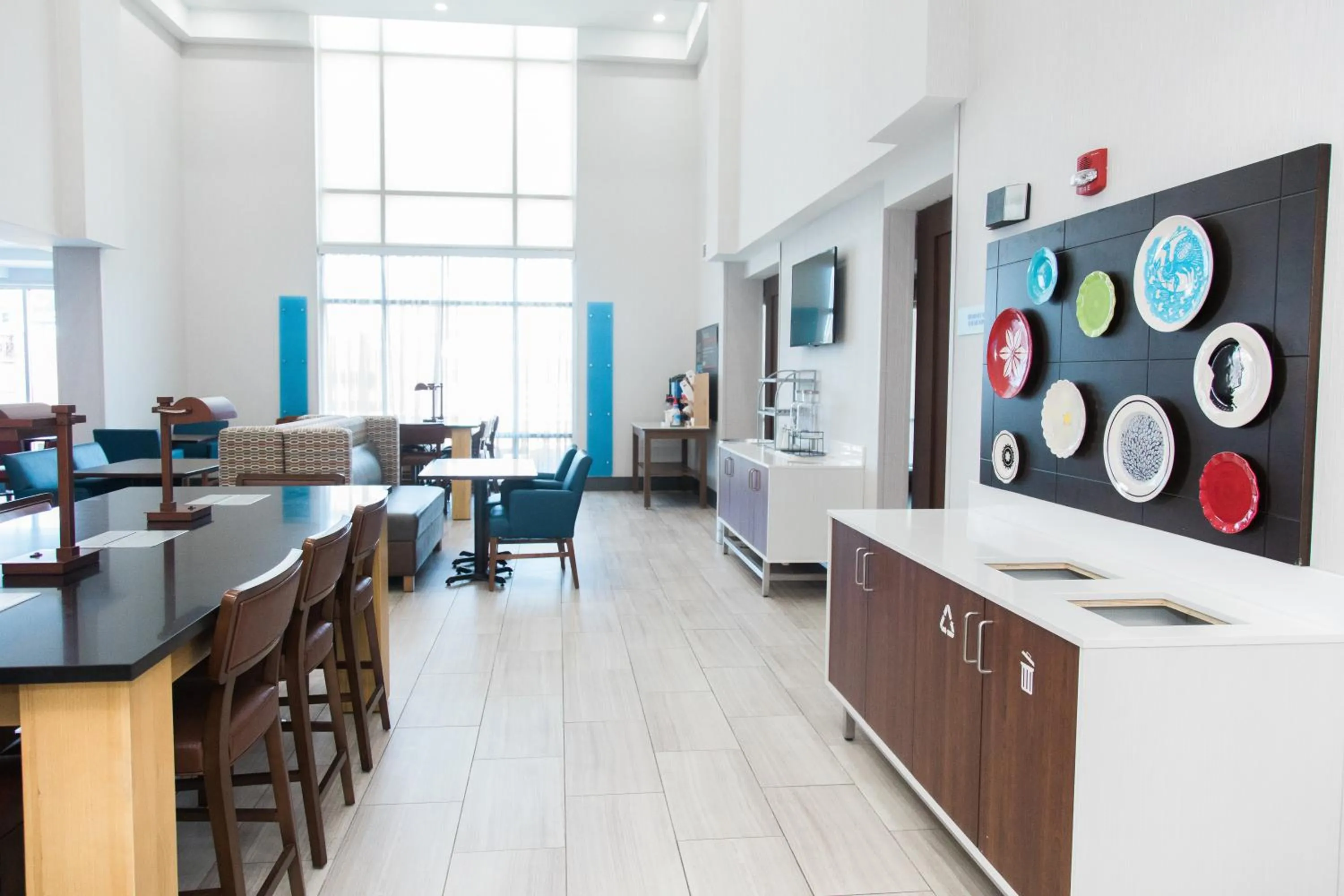 Breakfast in Holiday Inn Express & Suites Columbia-Fort Jackson by IHG