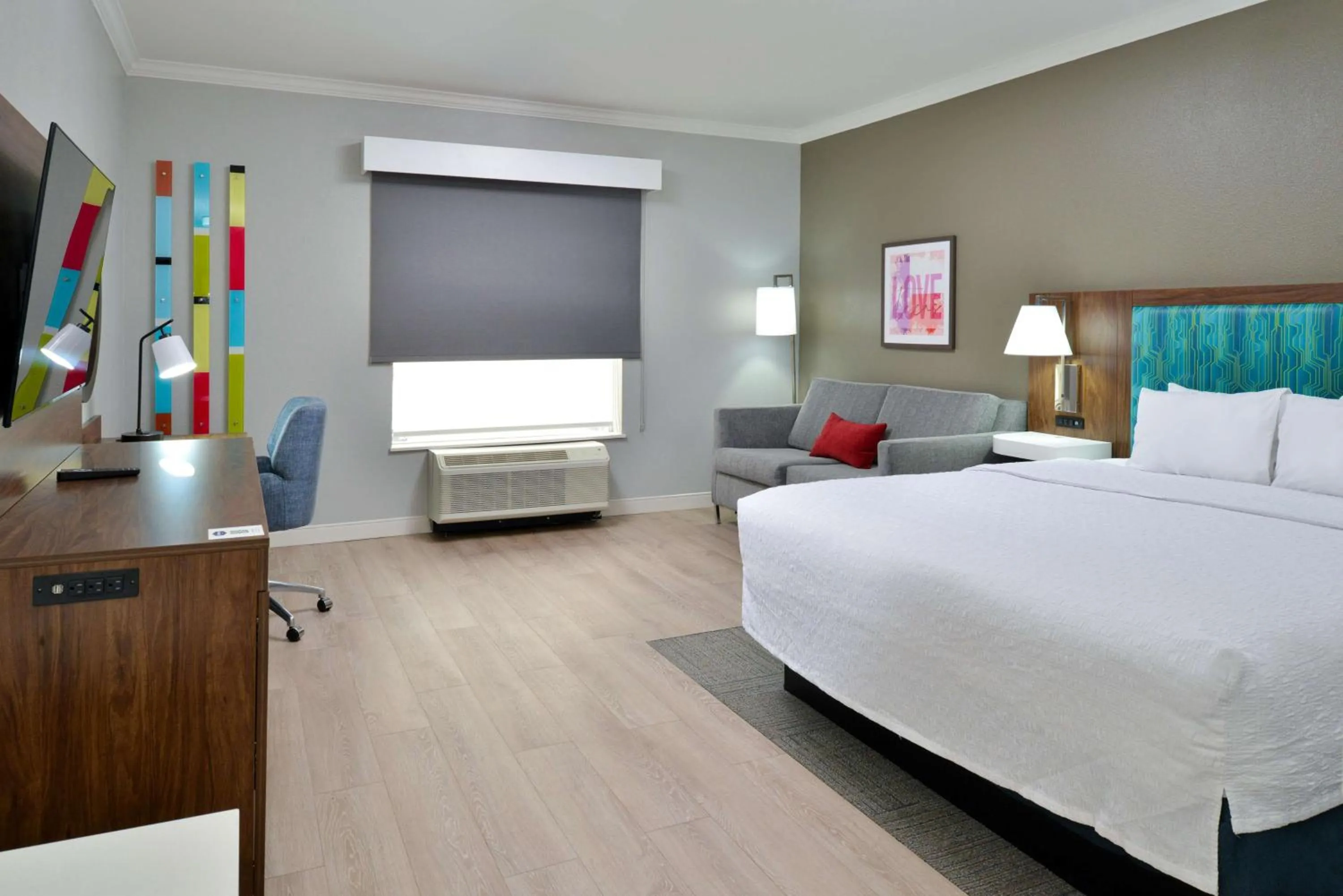 Bedroom, Bed in Hampton Inn & Suites Greenville