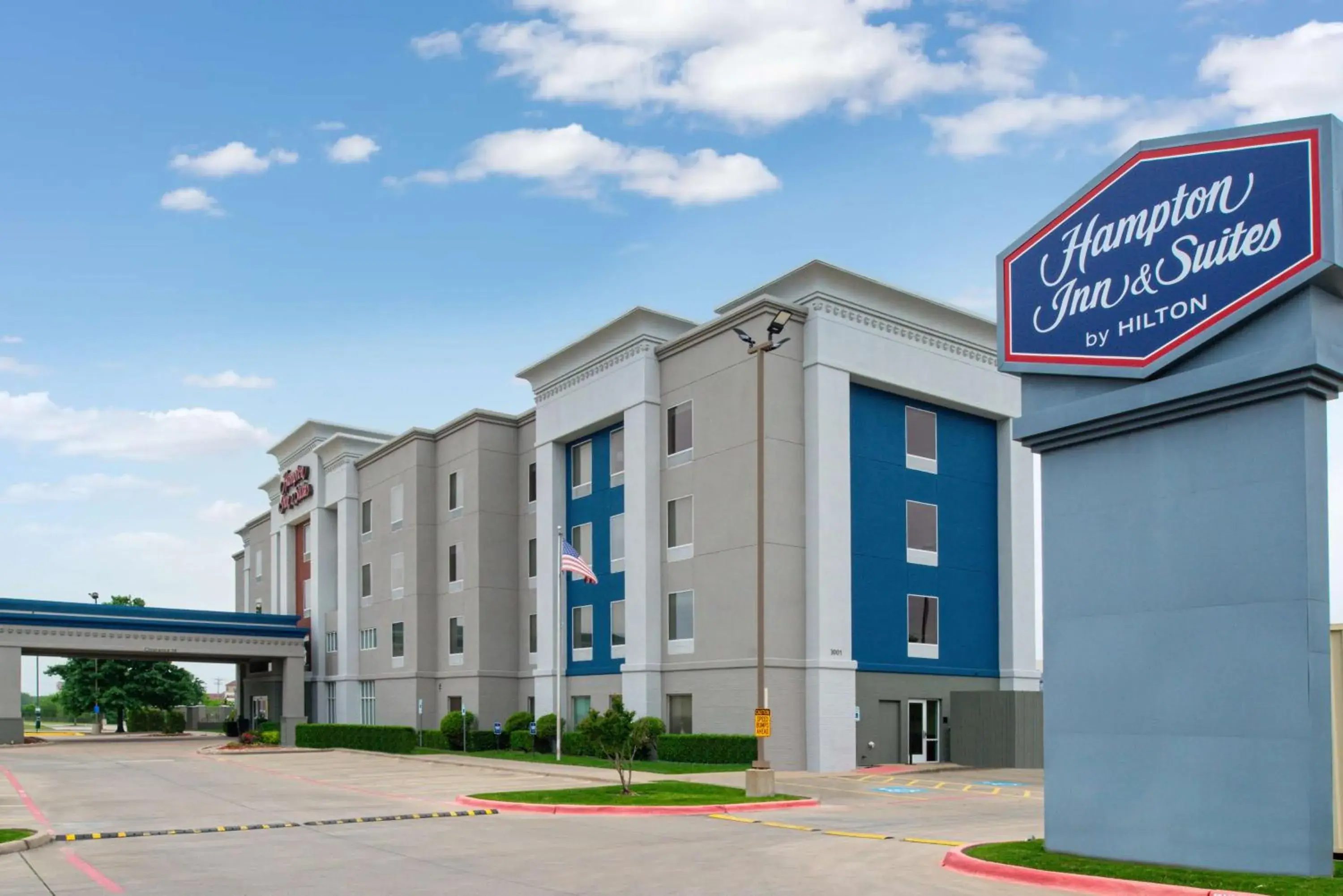 Property building in Hampton Inn & Suites Greenville Property building in Hampton Inn & Suites Greenville