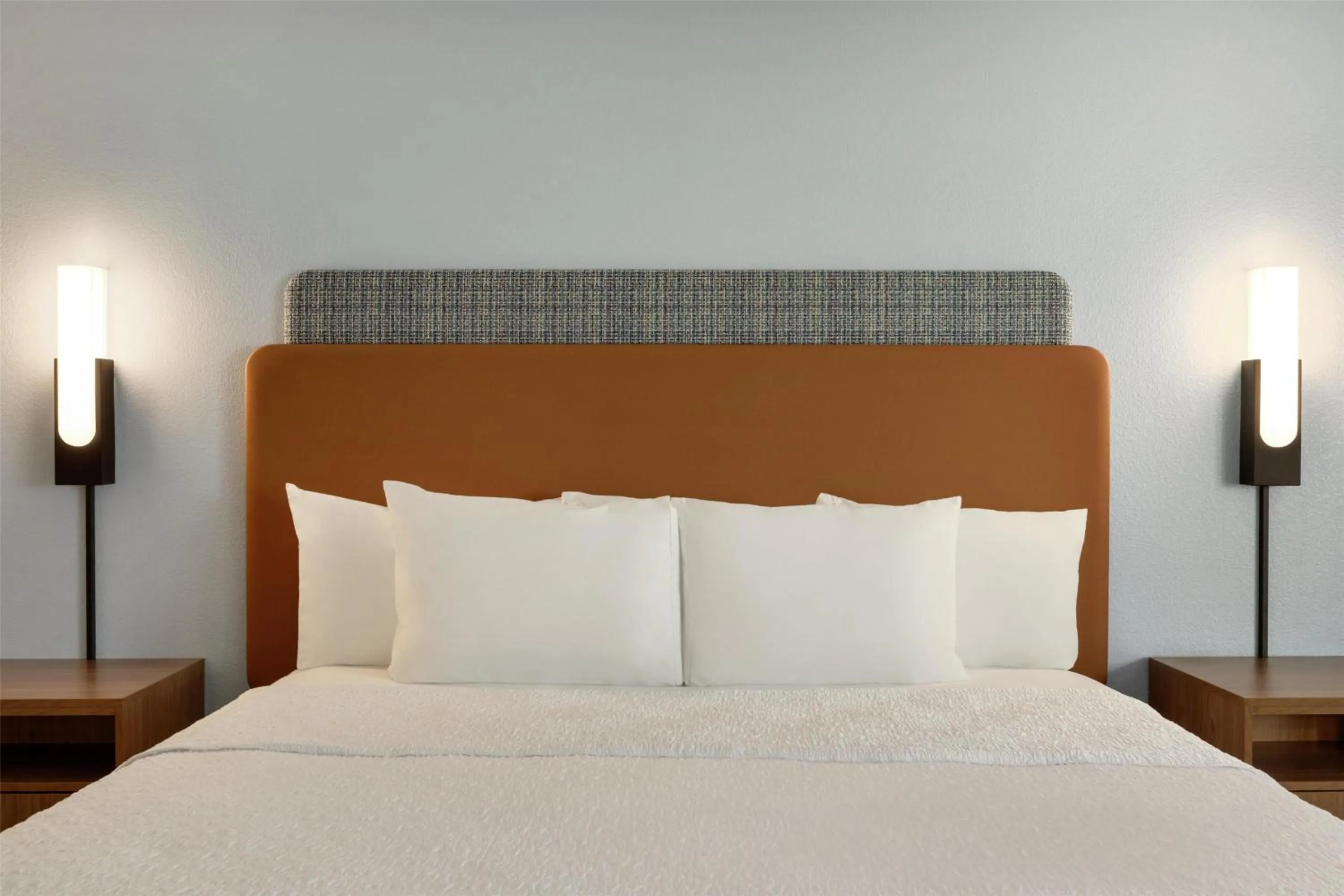 Bed in Hampton Inn Hagerstown