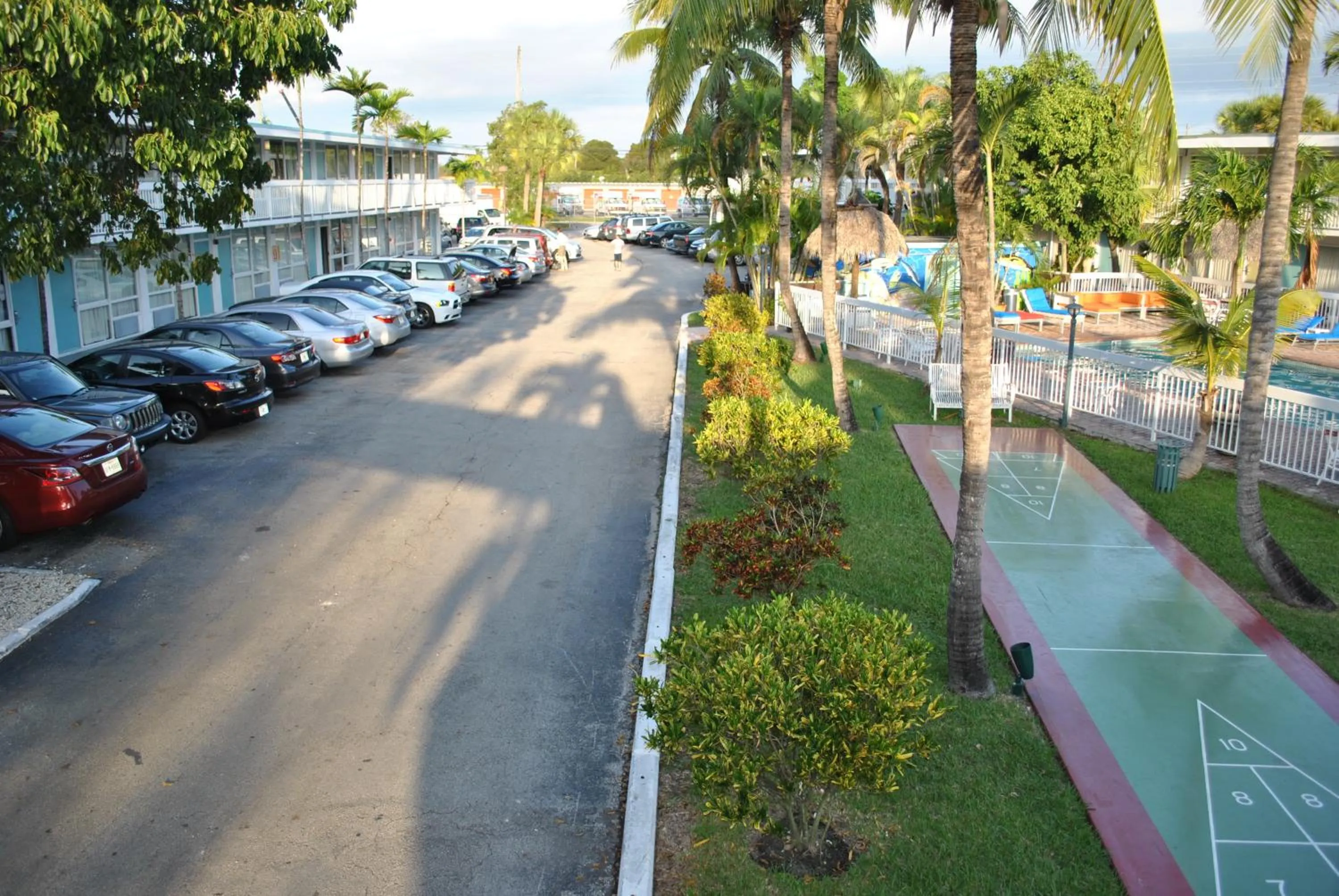 Area and facilities in Floridian Hotel