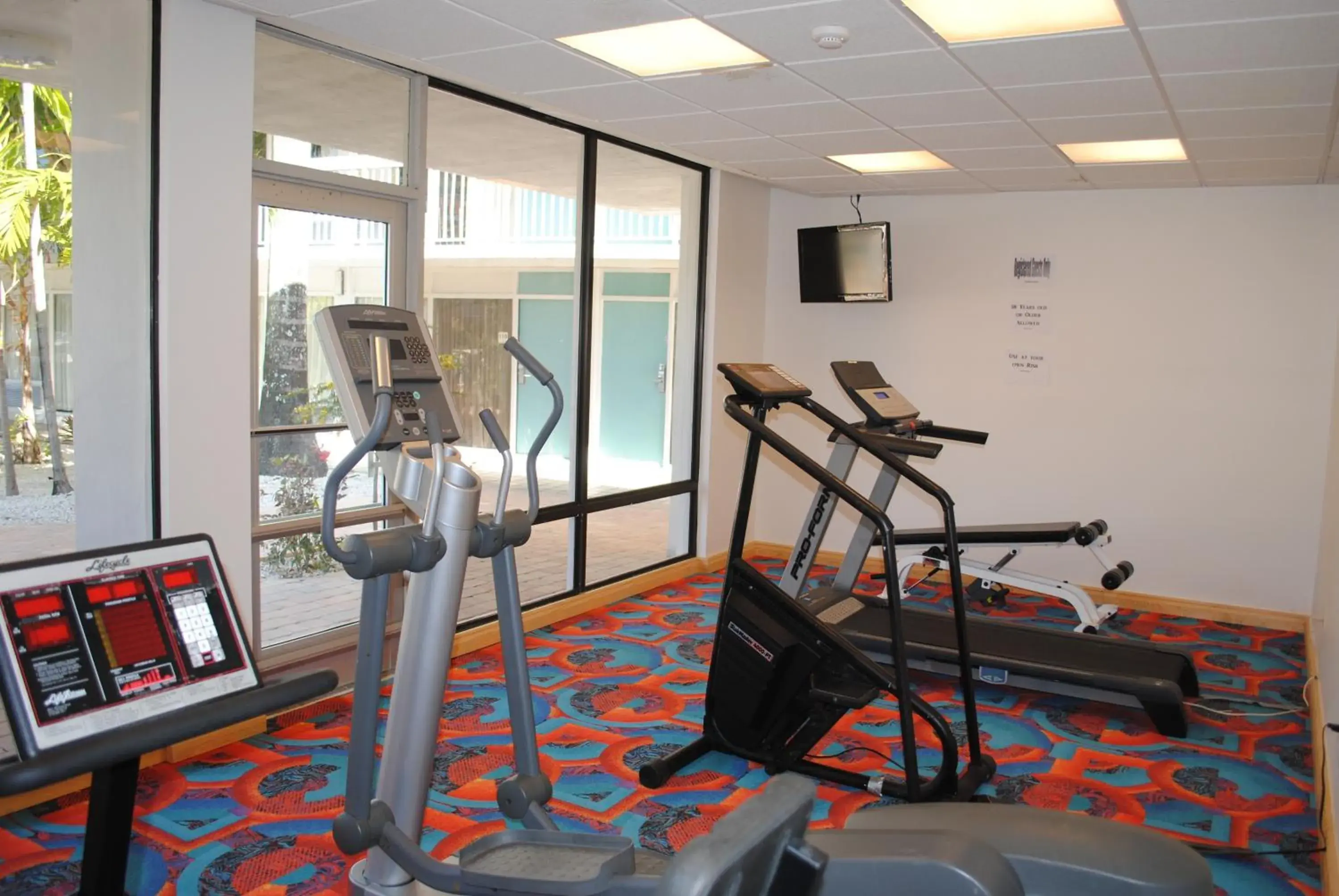Fitness centre/facilities in Floridian Hotel Fitness centre/facilities in Floridian Hotel