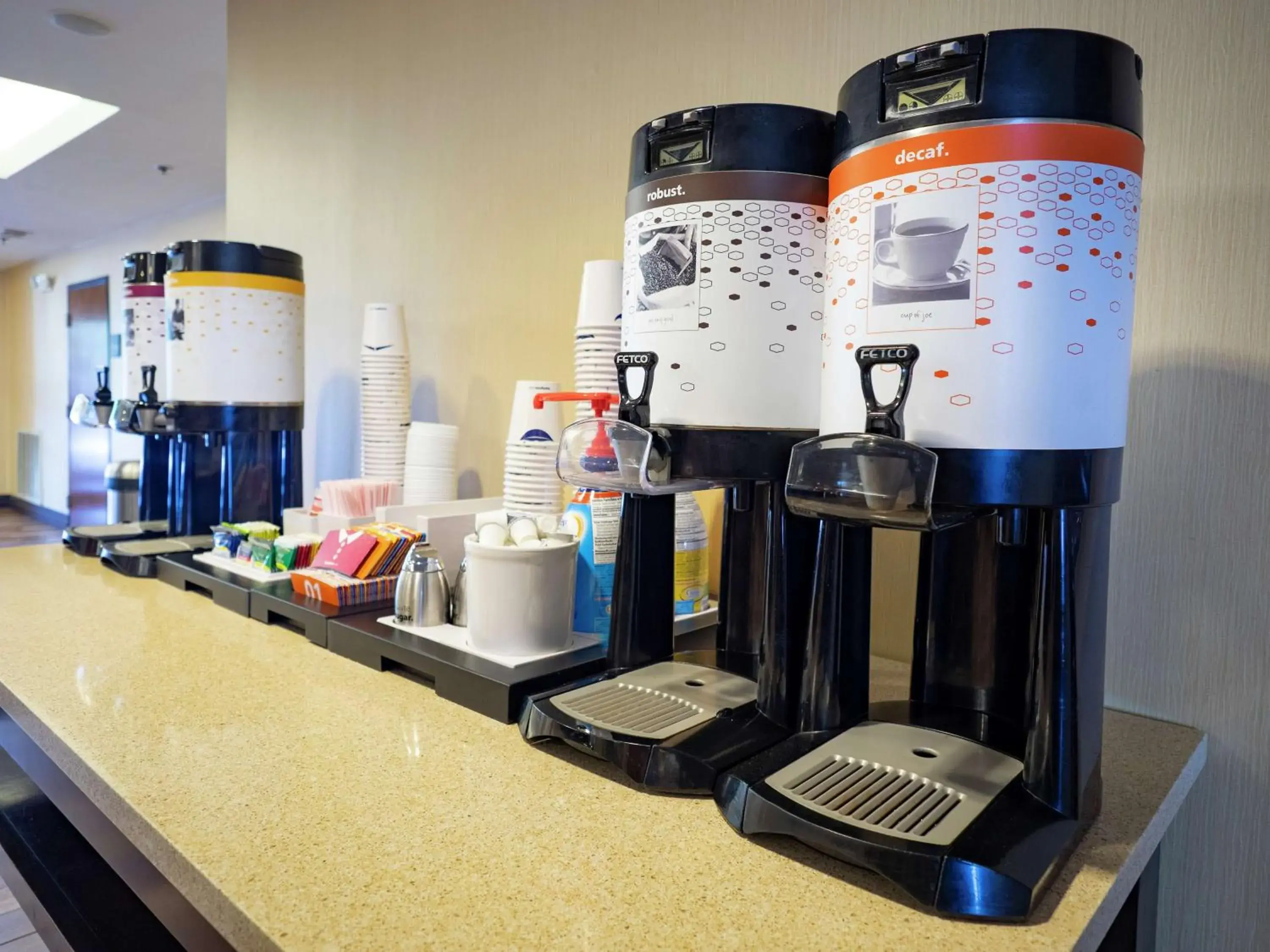Restaurant/places to eat in Hampton Inn Hazleton Restaurant/places to eat in Hampton Inn Hazleton